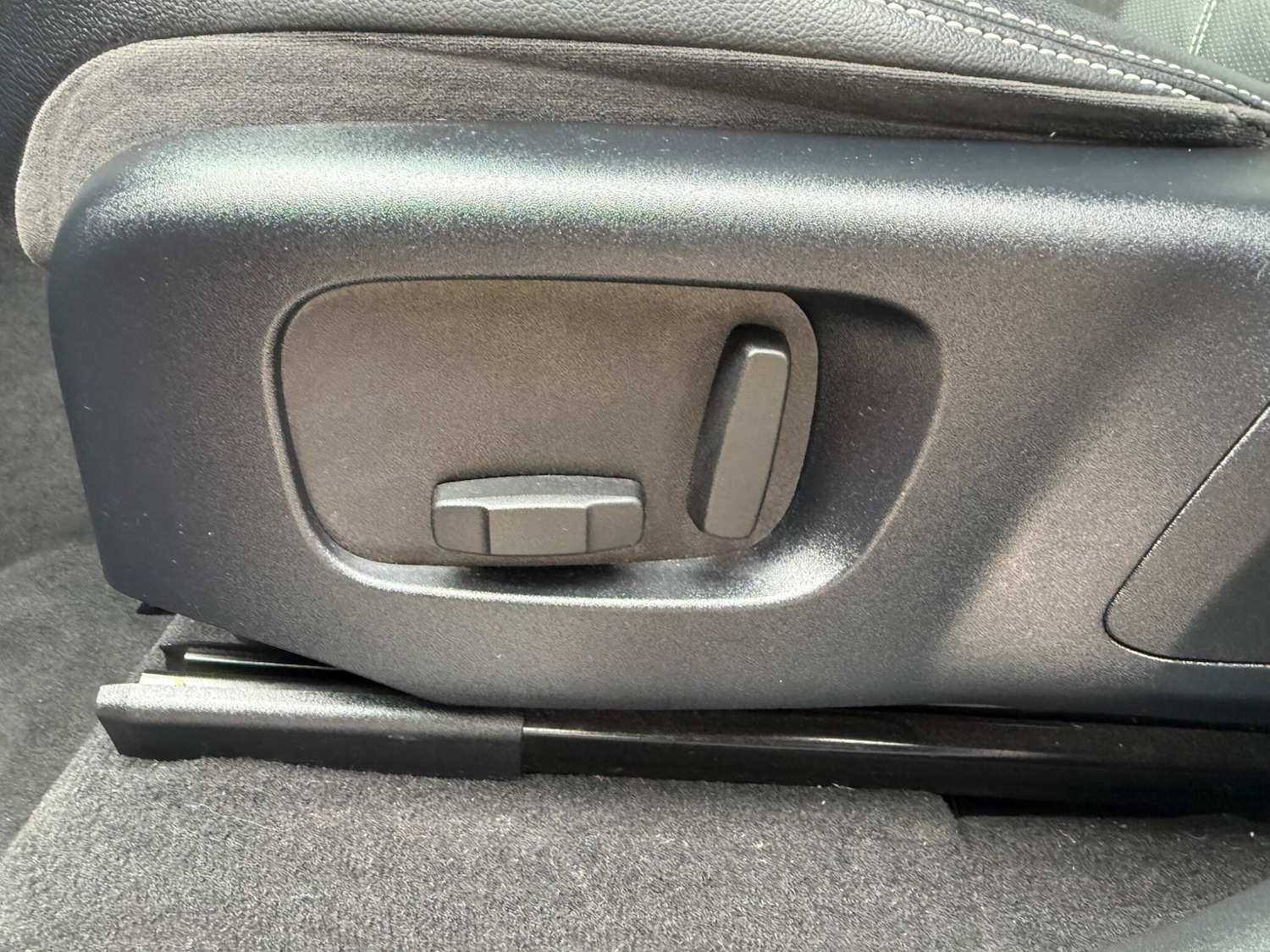 Used Land Rover Range Rover Velar 2017 for sale - 78047871: Photo 33