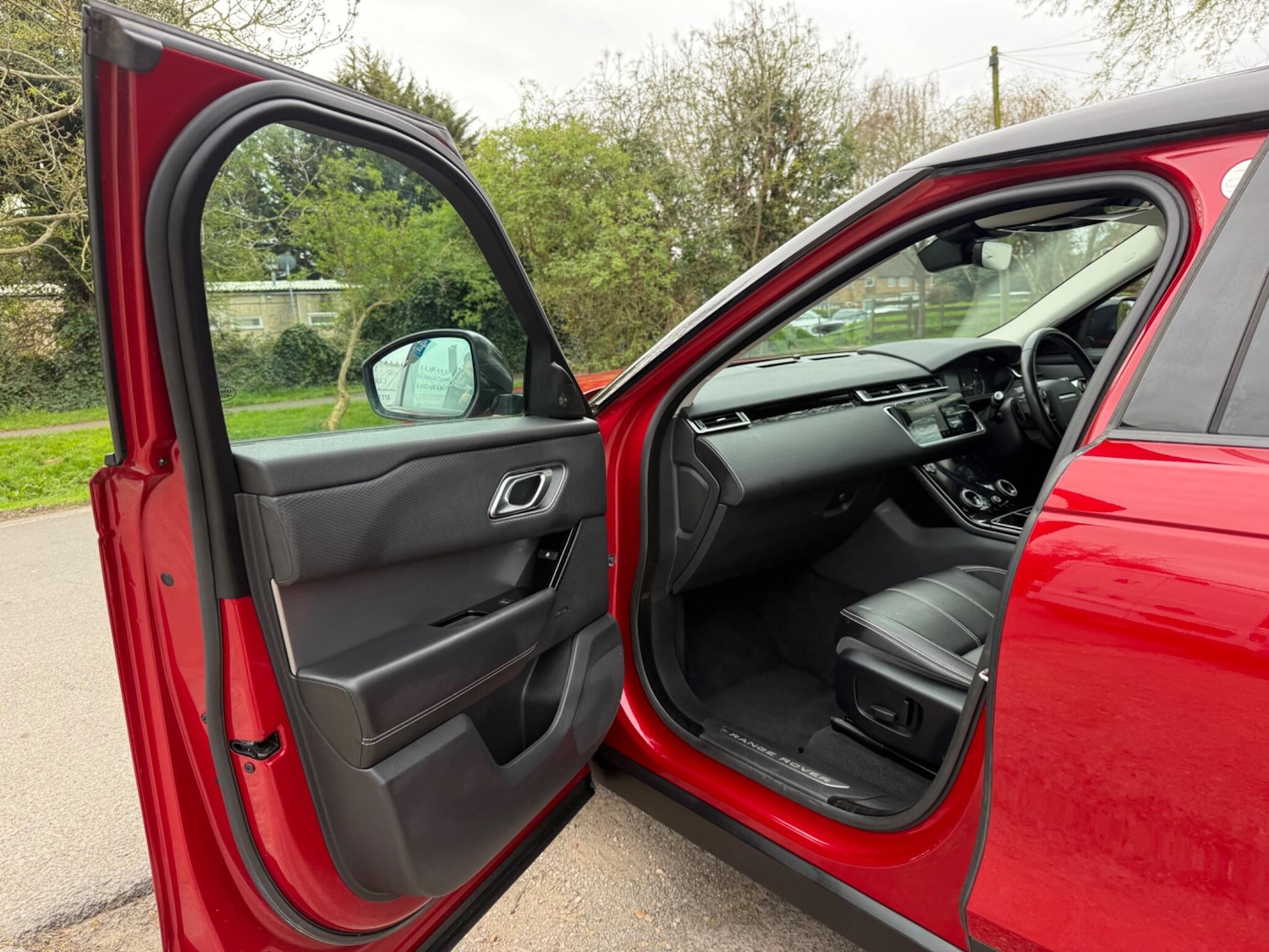 Used Land Rover Range Rover Velar 2017 for sale - 78047871: Photo 34