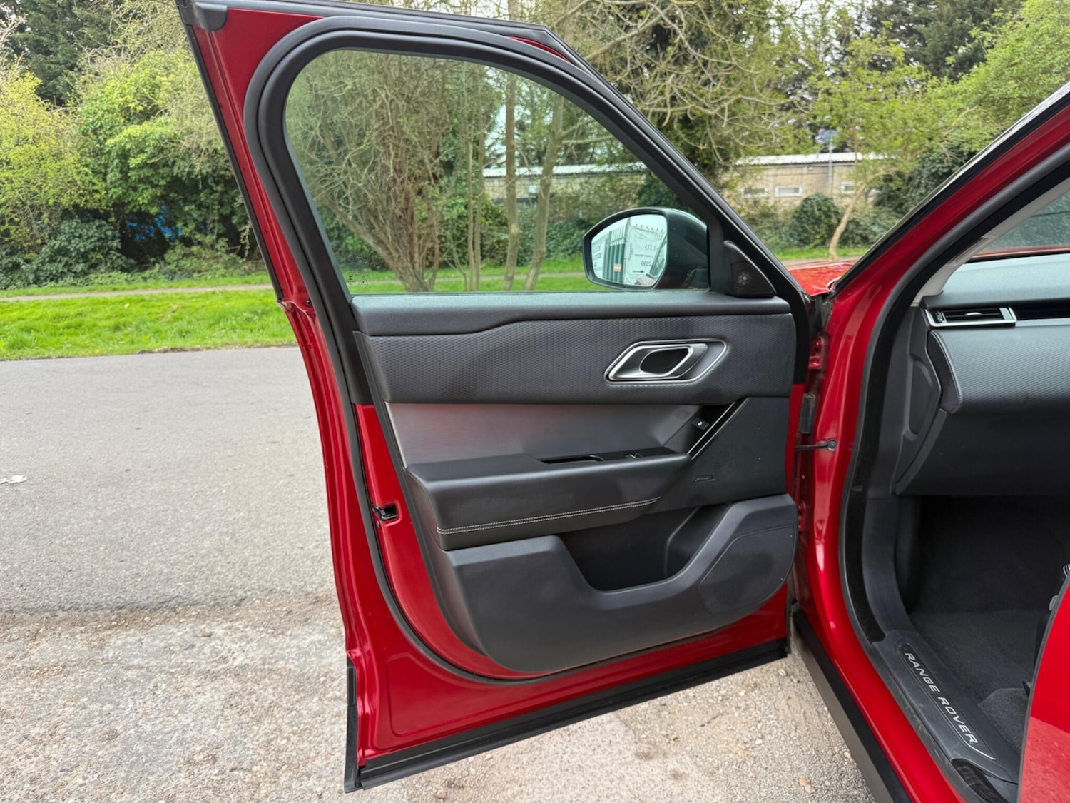 Used Land Rover Range Rover Velar 2017 for sale - 78047871: Photo 35