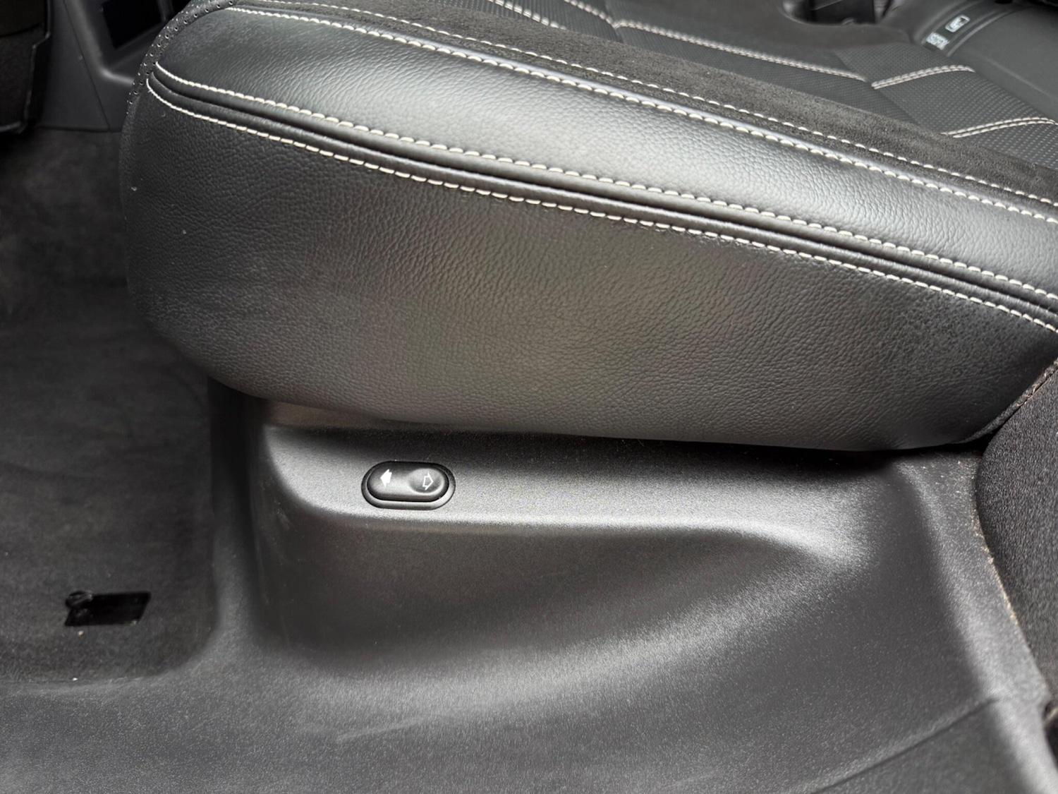 Used Land Rover Range Rover Velar 2017 for sale - 78047871: Photo 41