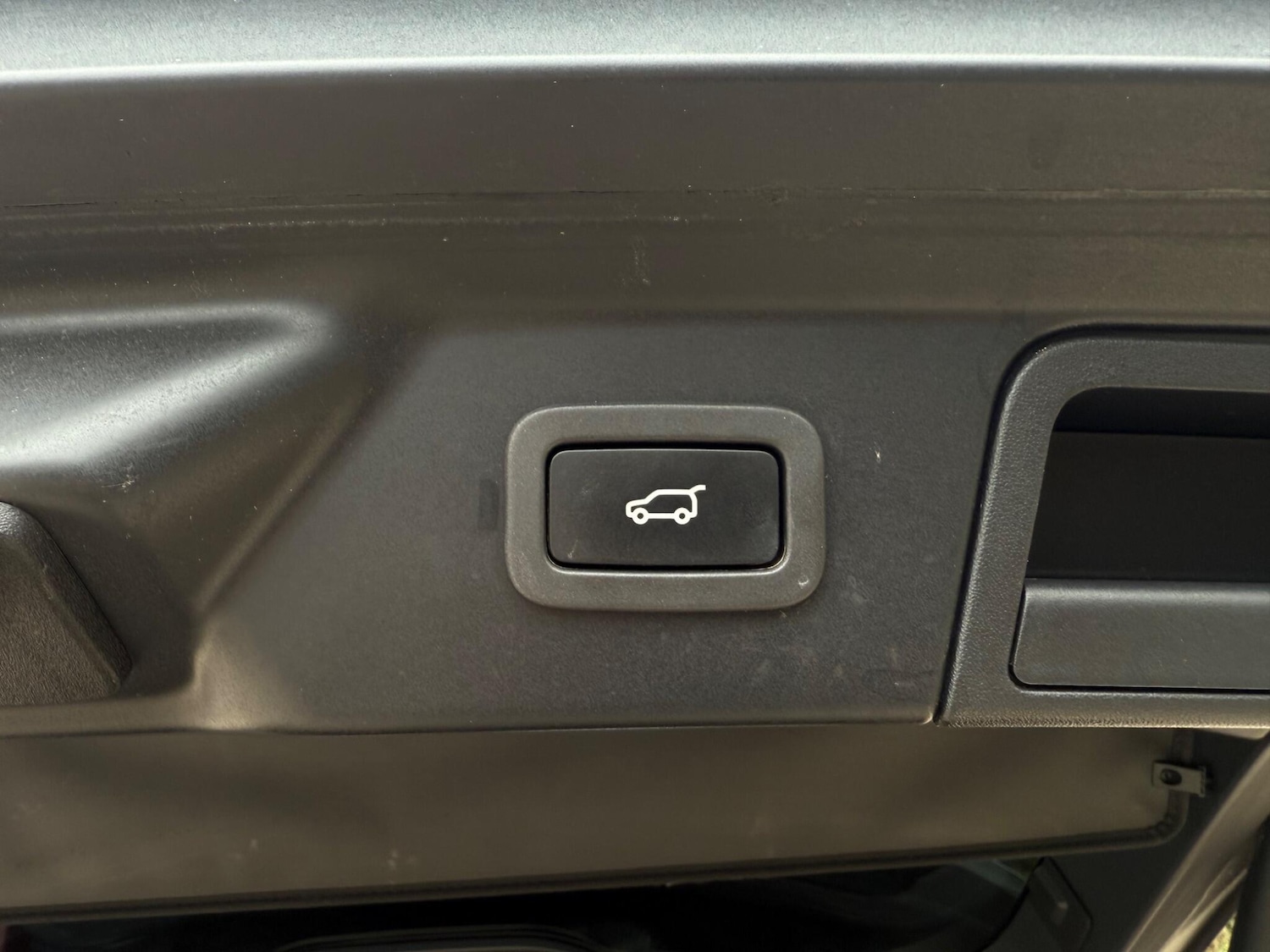 Used Land Rover Range Rover Velar 2017 for sale - 78047871: Photo 44