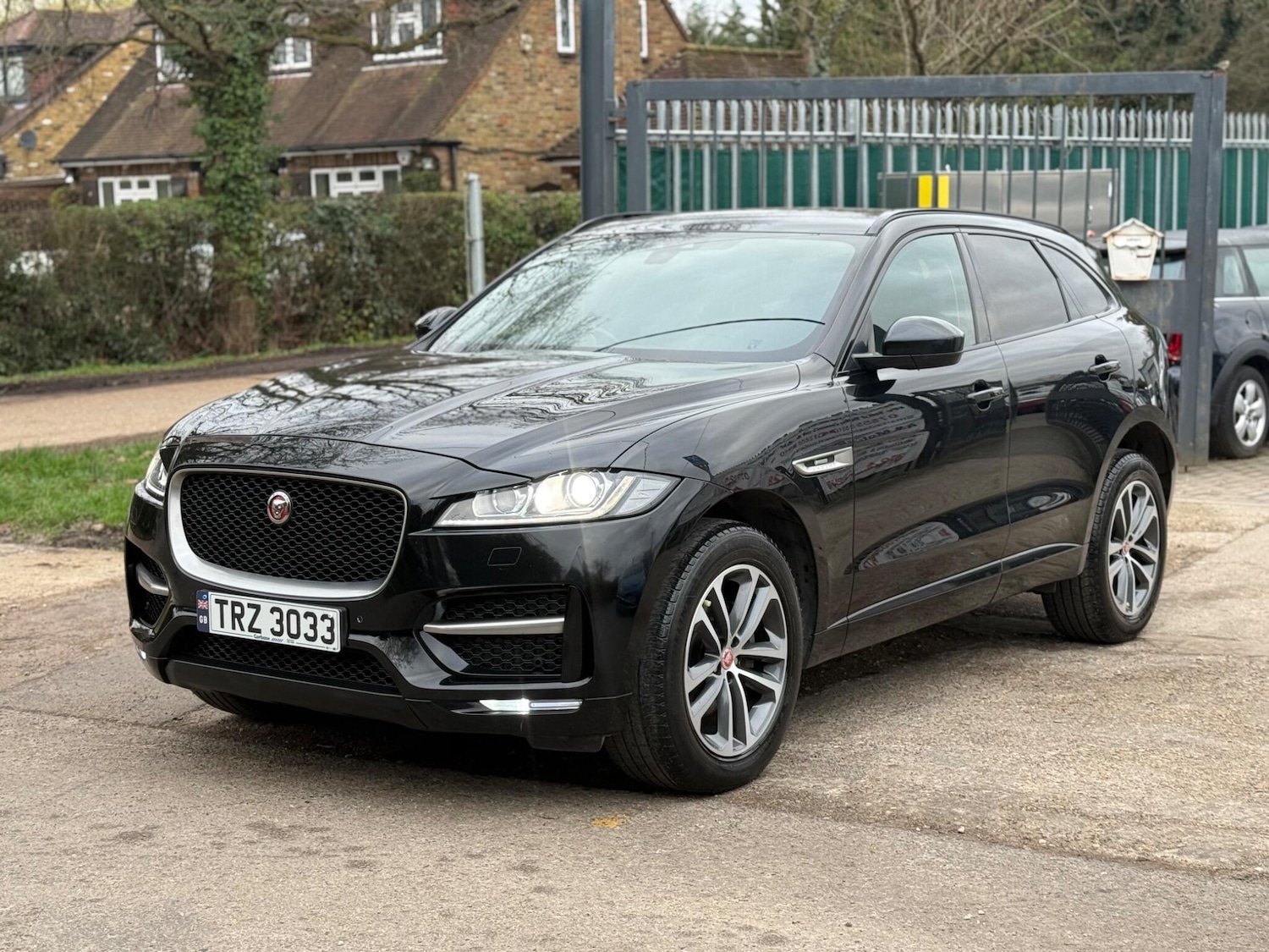 Used Jaguar F-Pace for sale - 77798960: Photo 4