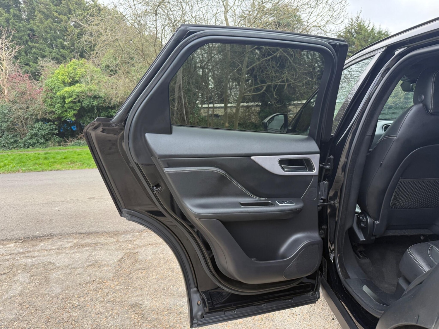 Used Jaguar F-Pace for sale - 77798960: Photo 40