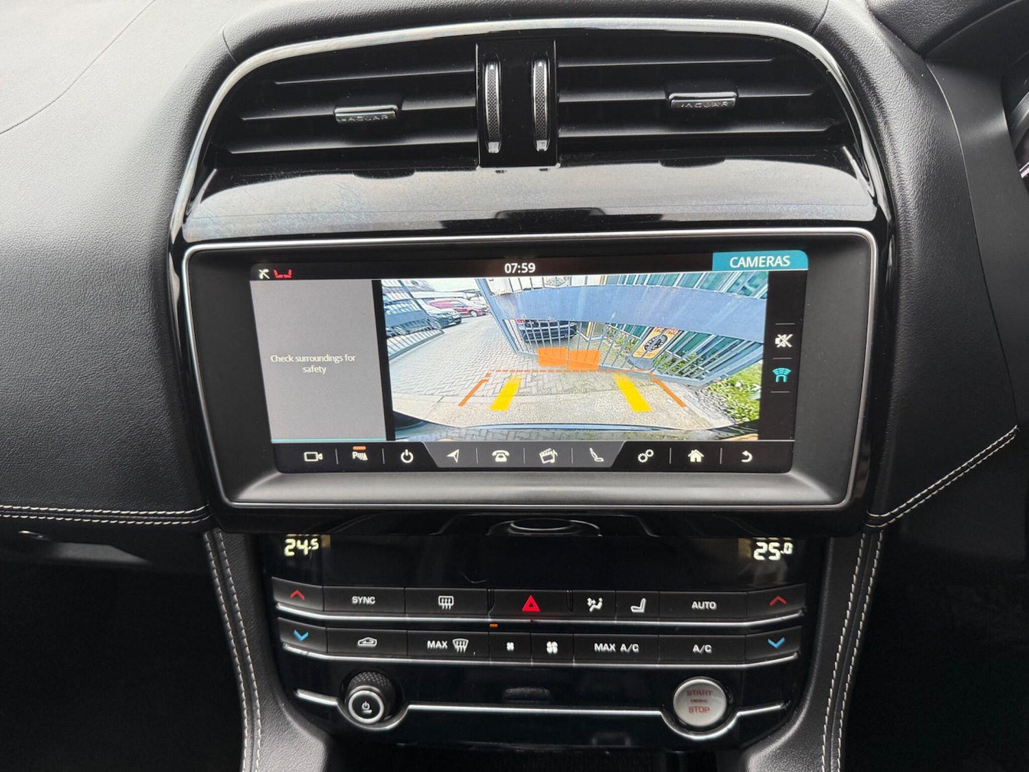 Used Jaguar F-Pace for sale - 77798960: Photo 47