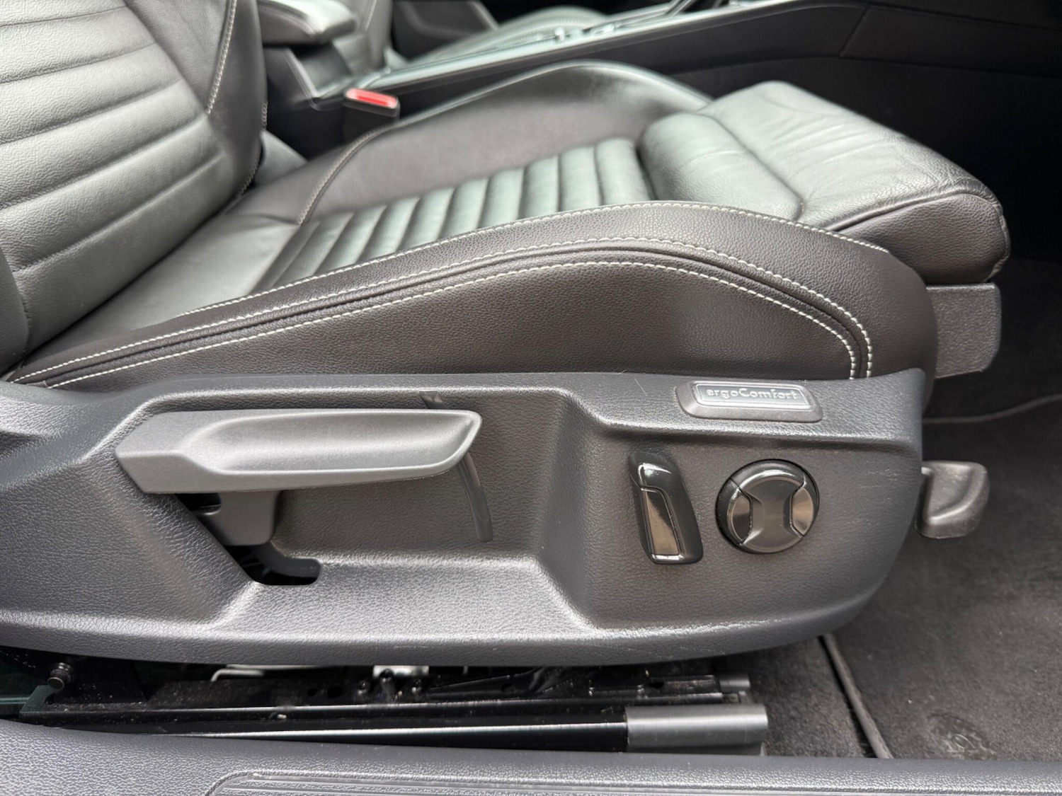 Used Volkswagen Passat 2021 for sale - 77625309: Photo 33