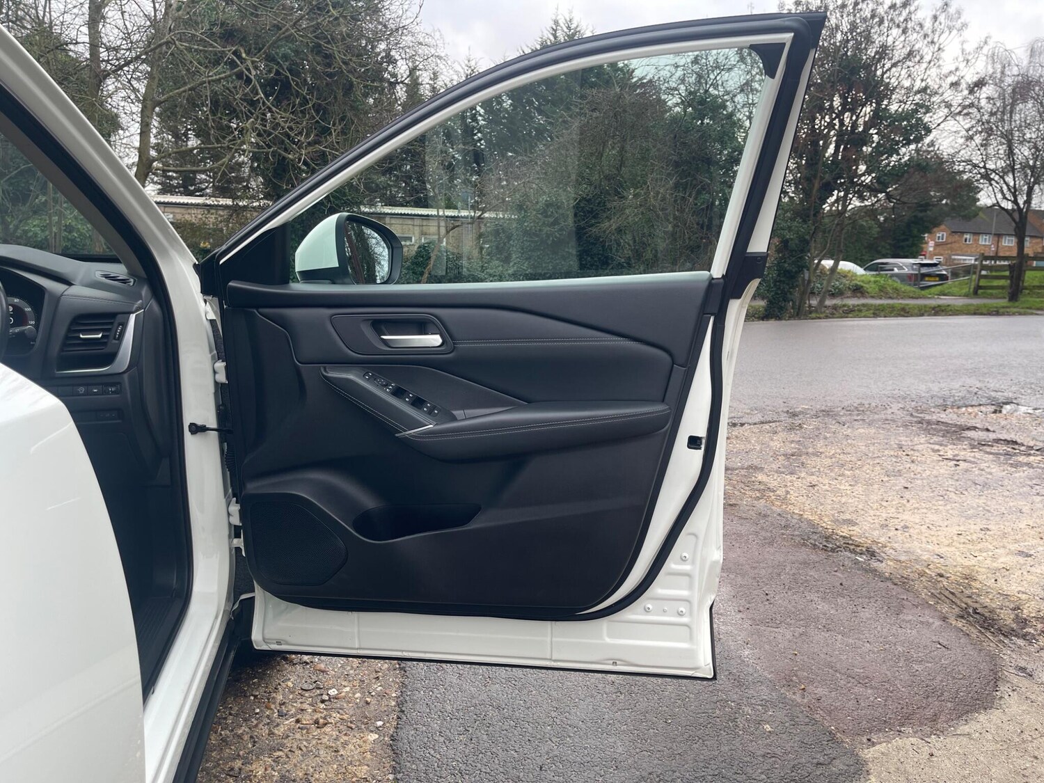 Used Nissan Qashqai for sale - 77497425: Photo 31