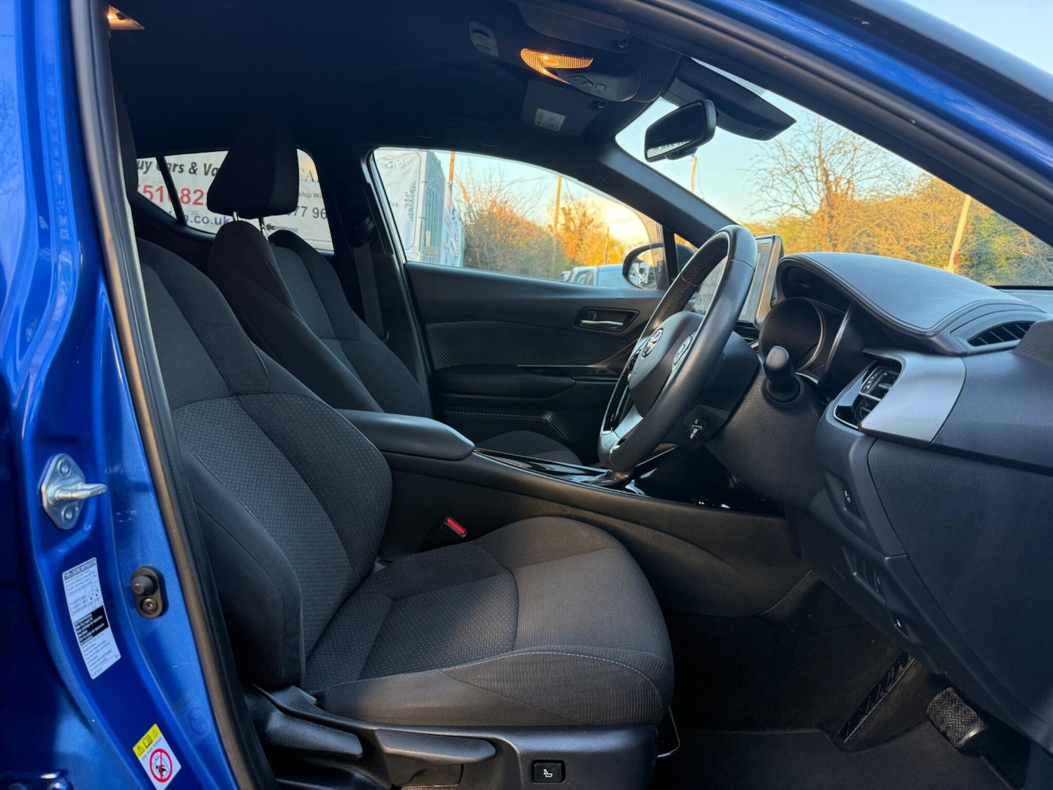 Used Toyota C-HR 2018 for sale - 77898298: Photo 15