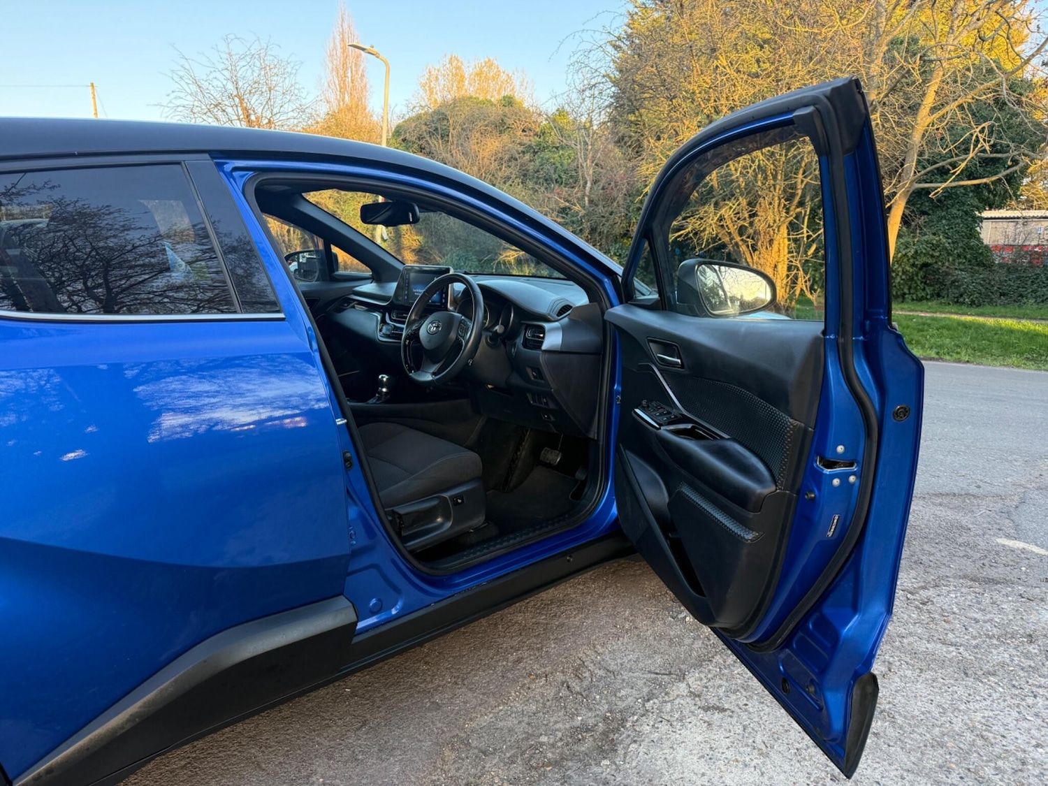 Used Toyota C-HR 2018 for sale - 77898298: Photo 18