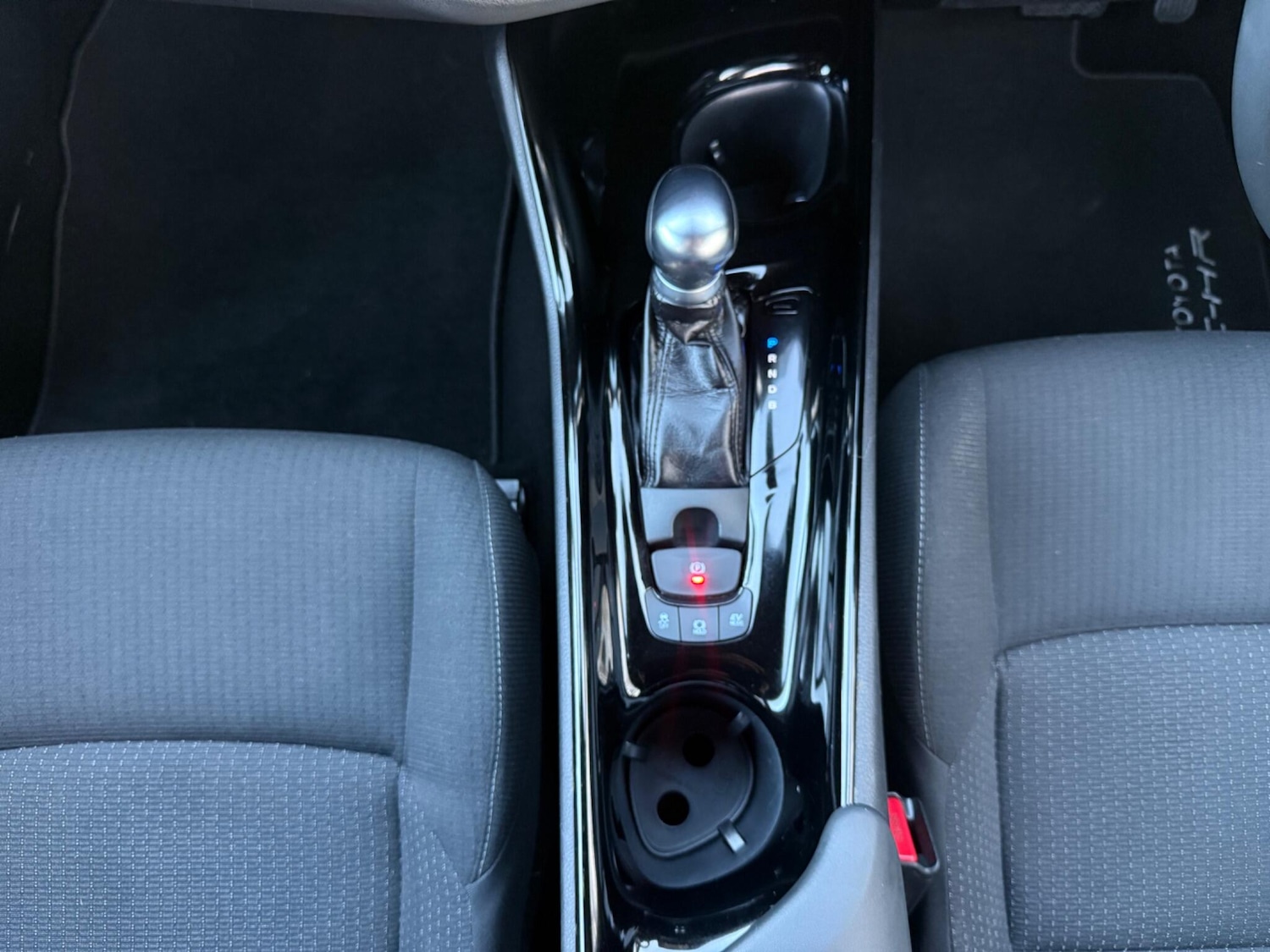 Used Toyota C-HR 2018 for sale - 77898298: Photo 23