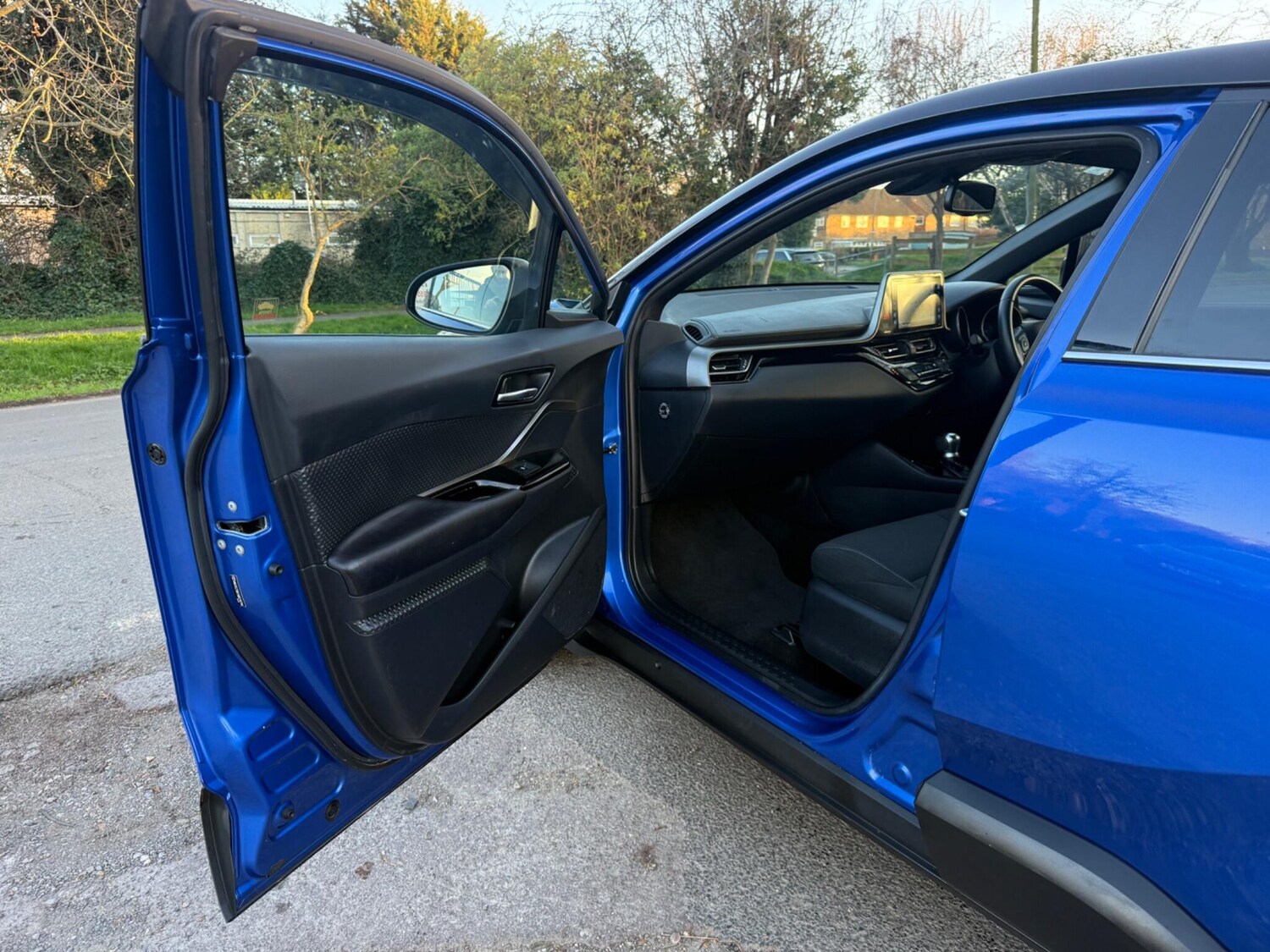 Used Toyota C-HR 2018 for sale - 77898298: Photo 28