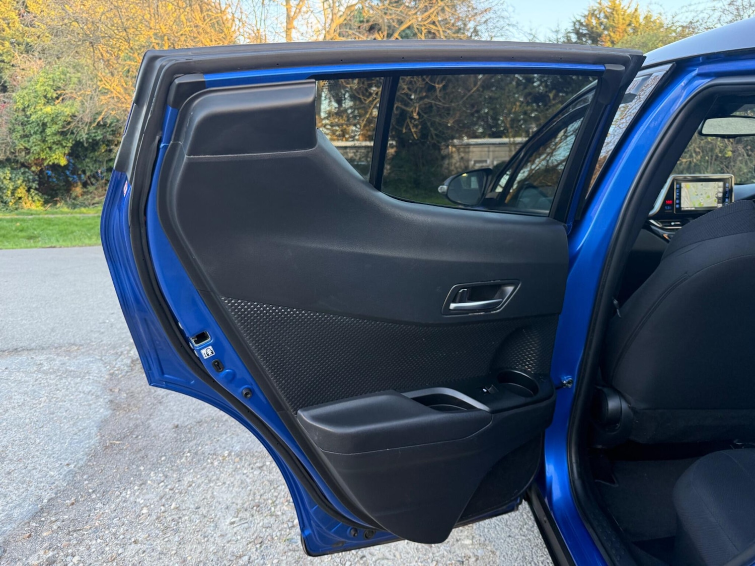 Used Toyota C-HR 2018 for sale - 77898298: Photo 35