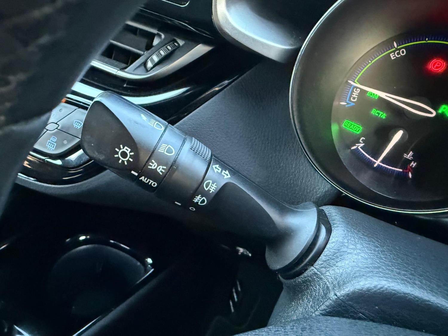 Used Toyota C-HR 2018 for sale - 77898298: Photo 47