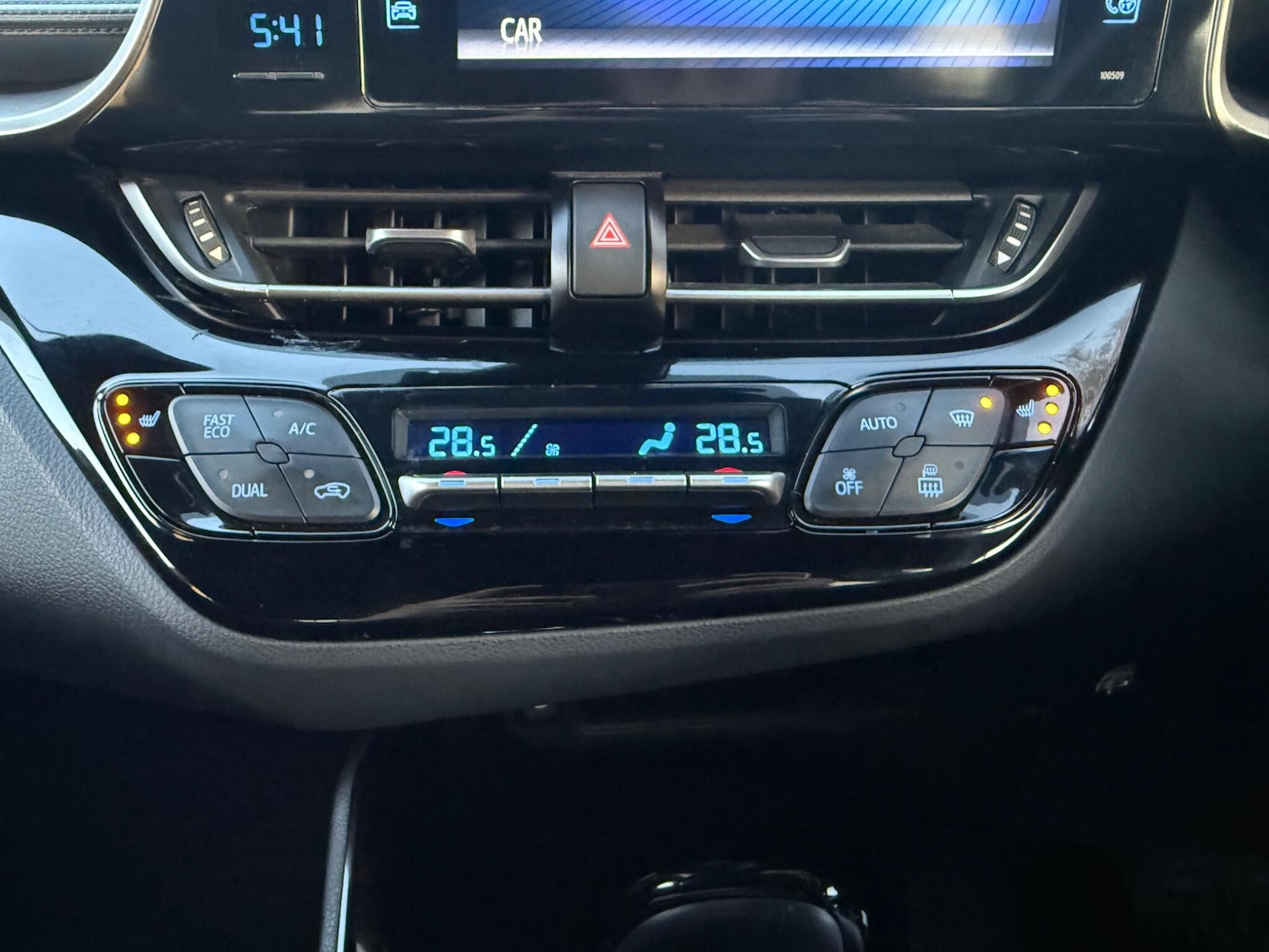 Used Toyota C-HR 2018 for sale - 77898298: Photo 54