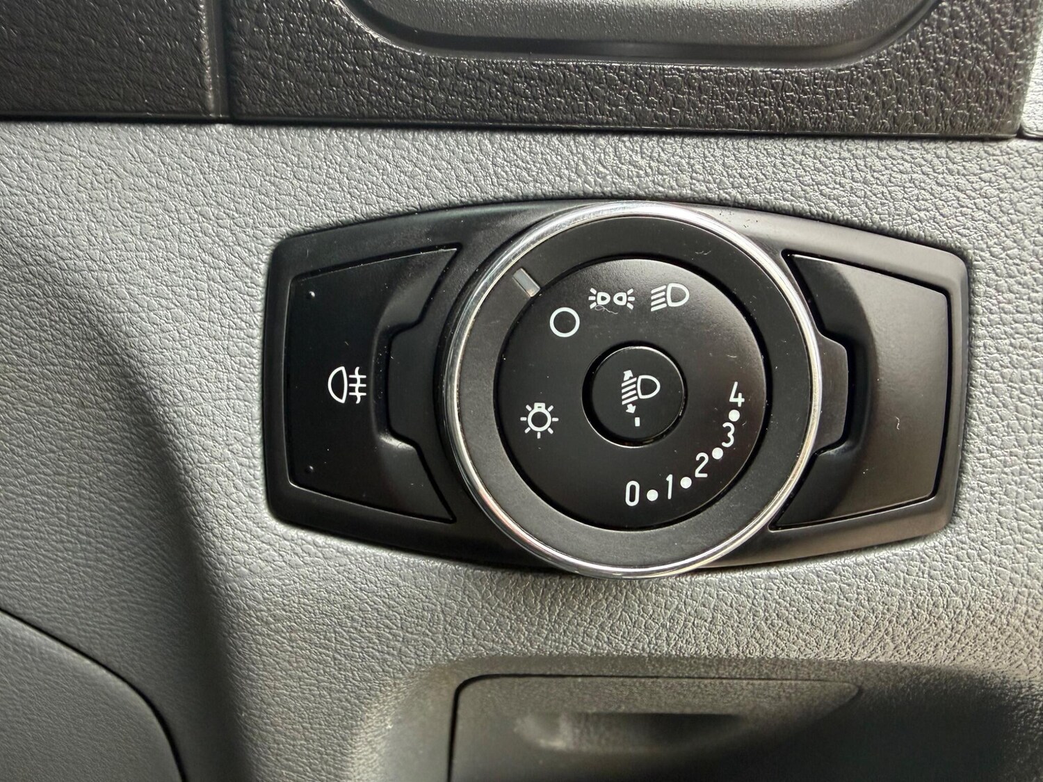 Used Ford Transit 2018 for sale - 78203924: Photo 25