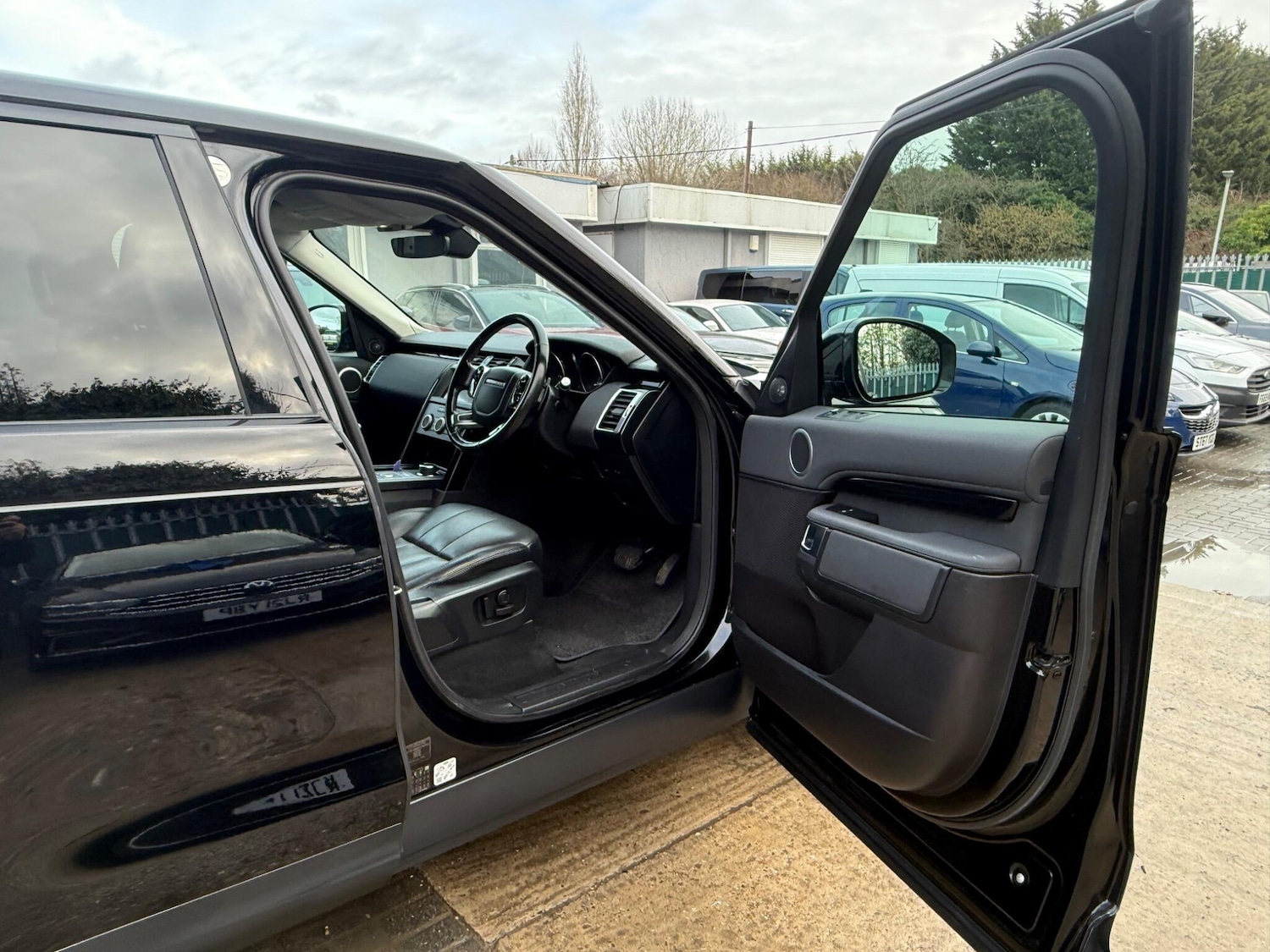 Used Land Rover Discovery 2018 for sale - 77523932: Photo 28
