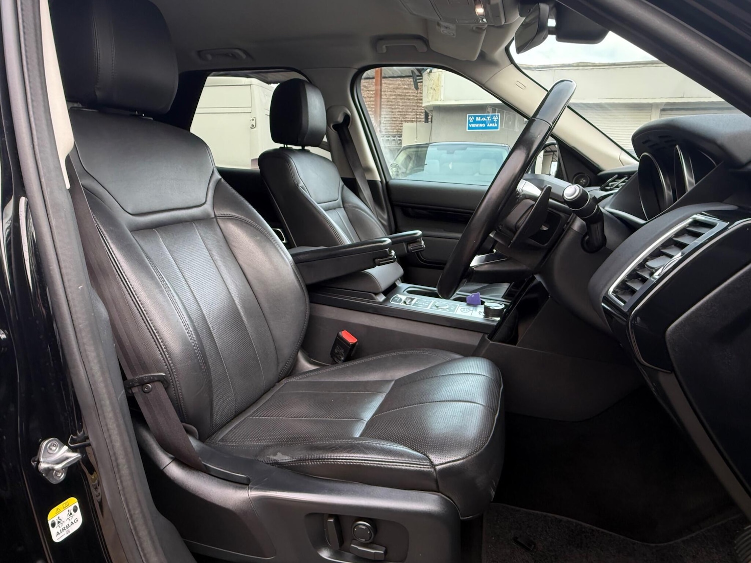 Used Land Rover Discovery 2018 for sale - 77523932: Photo 36