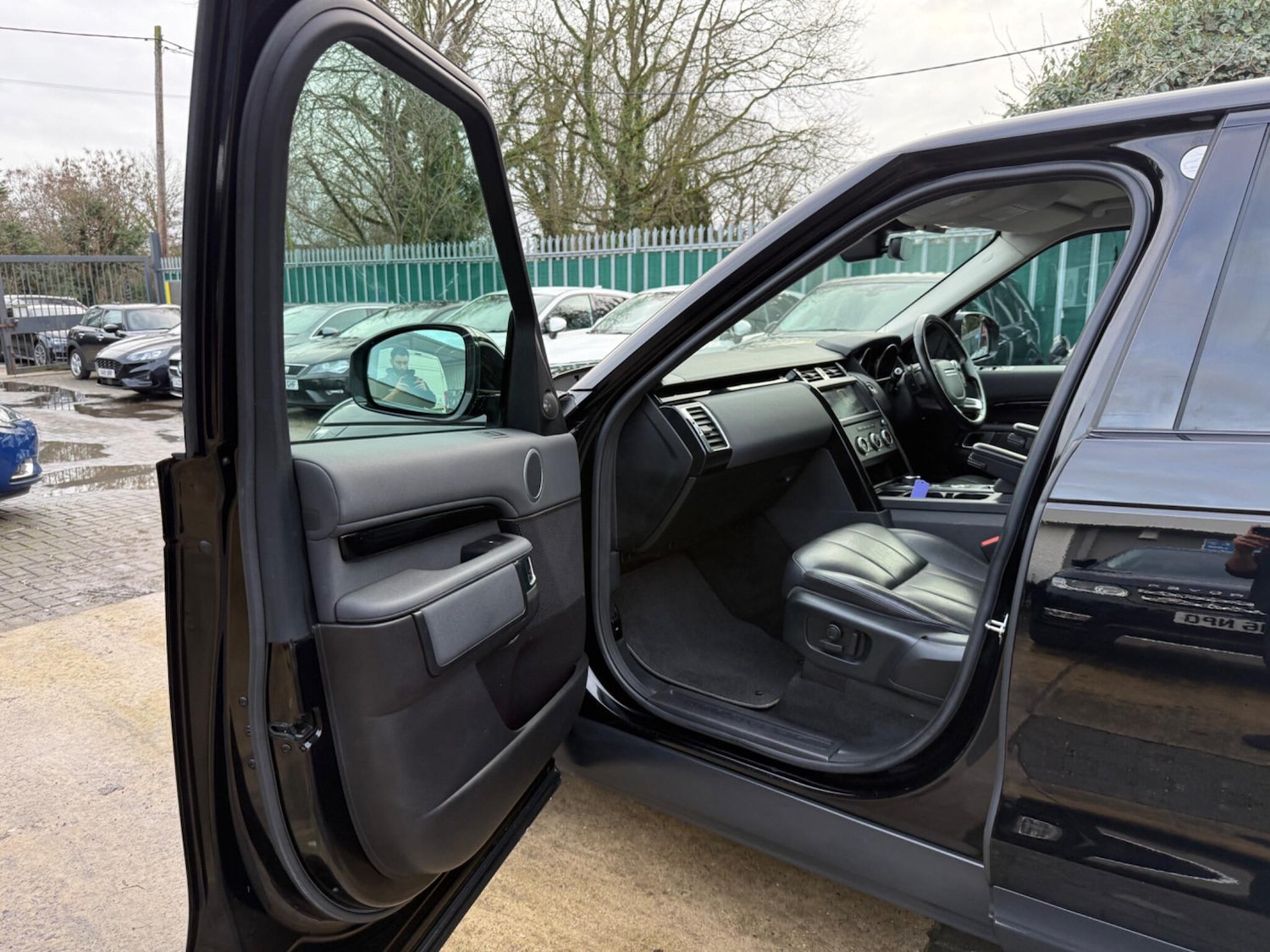 Used Land Rover Discovery 2018 for sale - 77523932: Photo 37