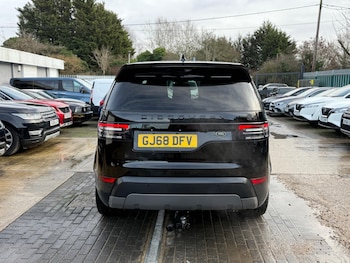 Used Land Rover Discovery 2018 for sale - 77523932: Photo