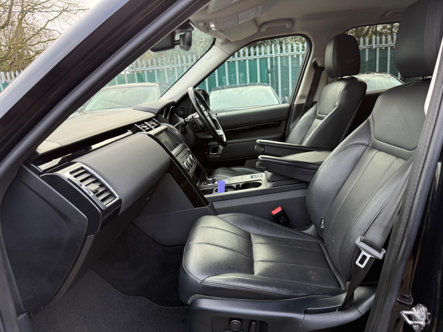 Used Land Rover Discovery 2018 for sale - 77523932: Photo 45