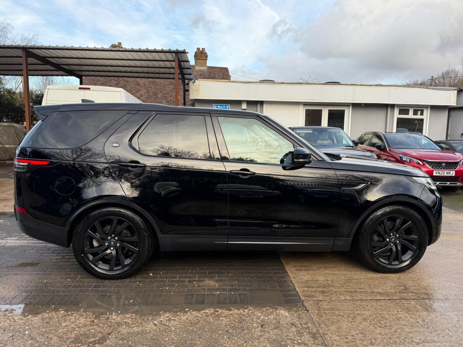 Used Land Rover Discovery 2018 for sale - 77523932: Photo 9