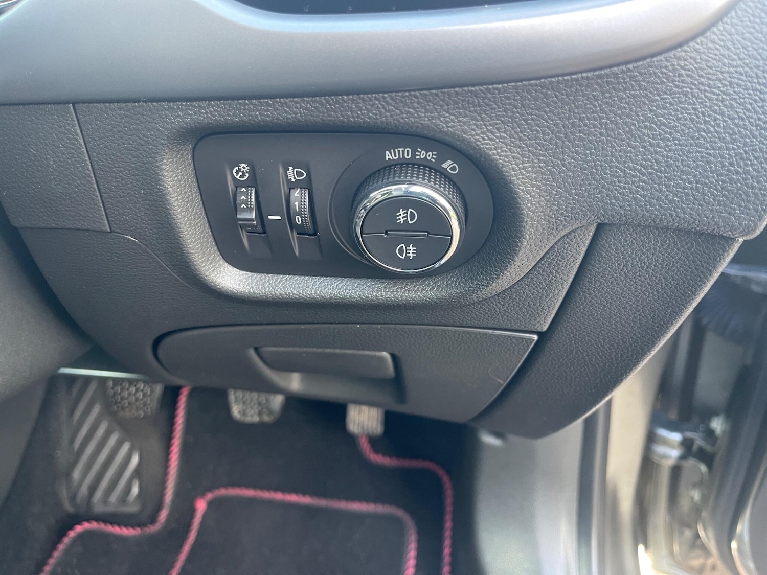 Used Vauxhall Astra 2018 for sale - 77469322: Photo 31