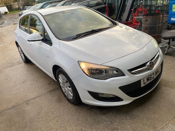 Used Vauxhall Astra 2012 for sale - 77358481: Photo