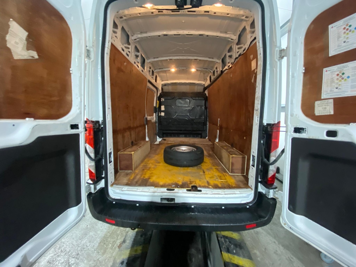 Used Ford Transit 2020 for sale - 76992078: Photo 17