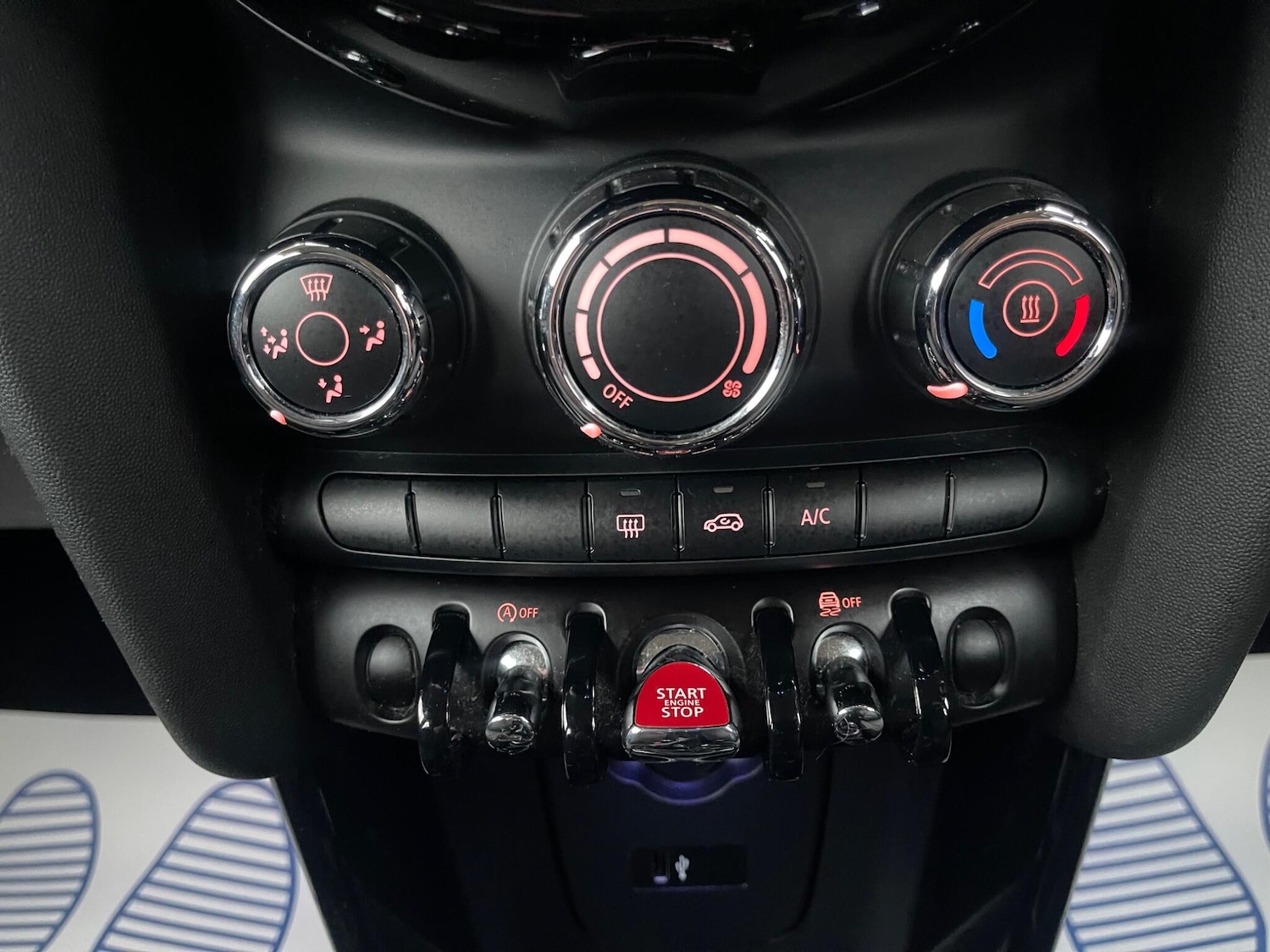 Used MINI Hatch 2021 for sale - 77799351: Photo 24