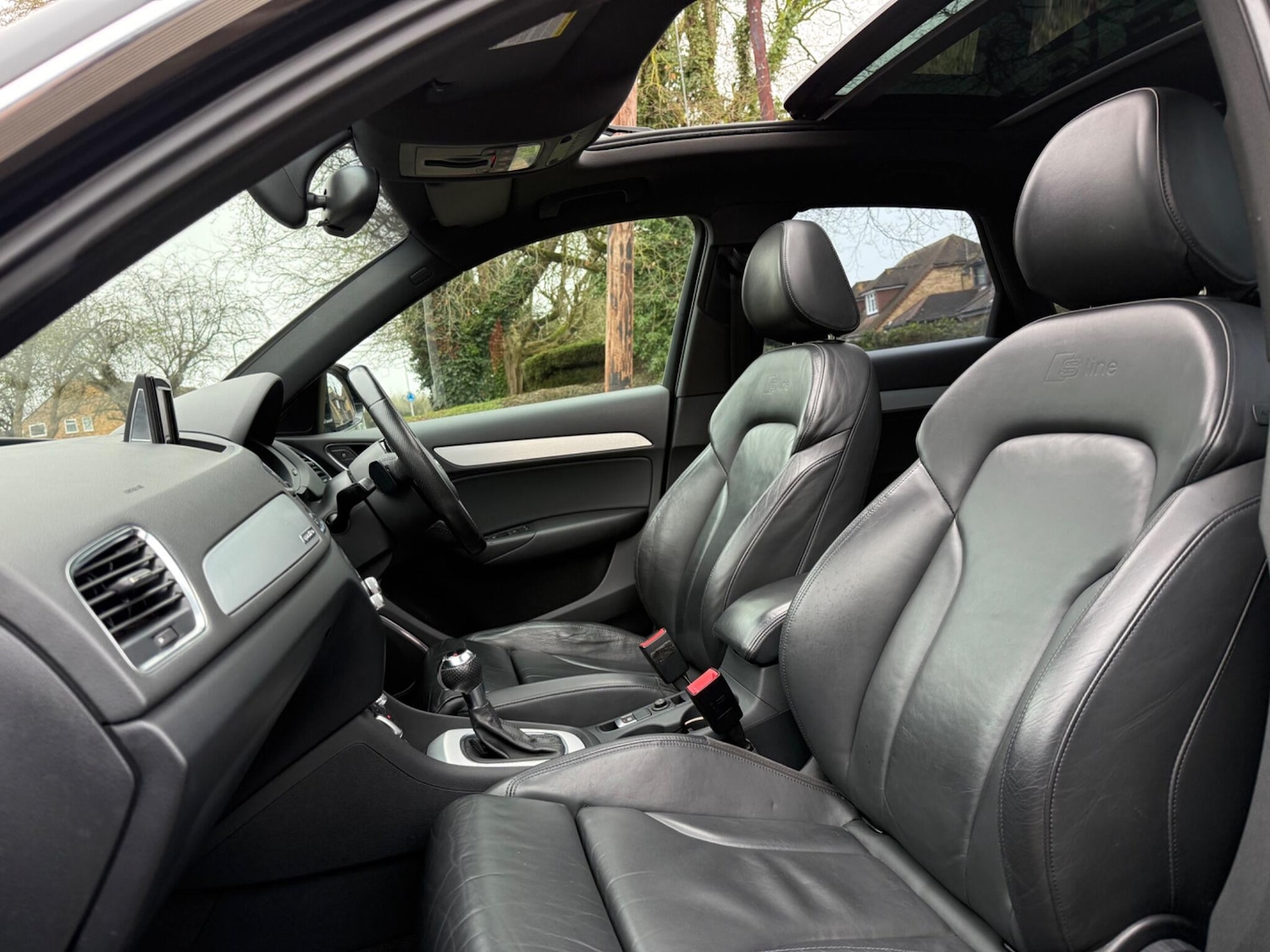 Used Audi Q3 2013 for sale - 77794196: Photo 15