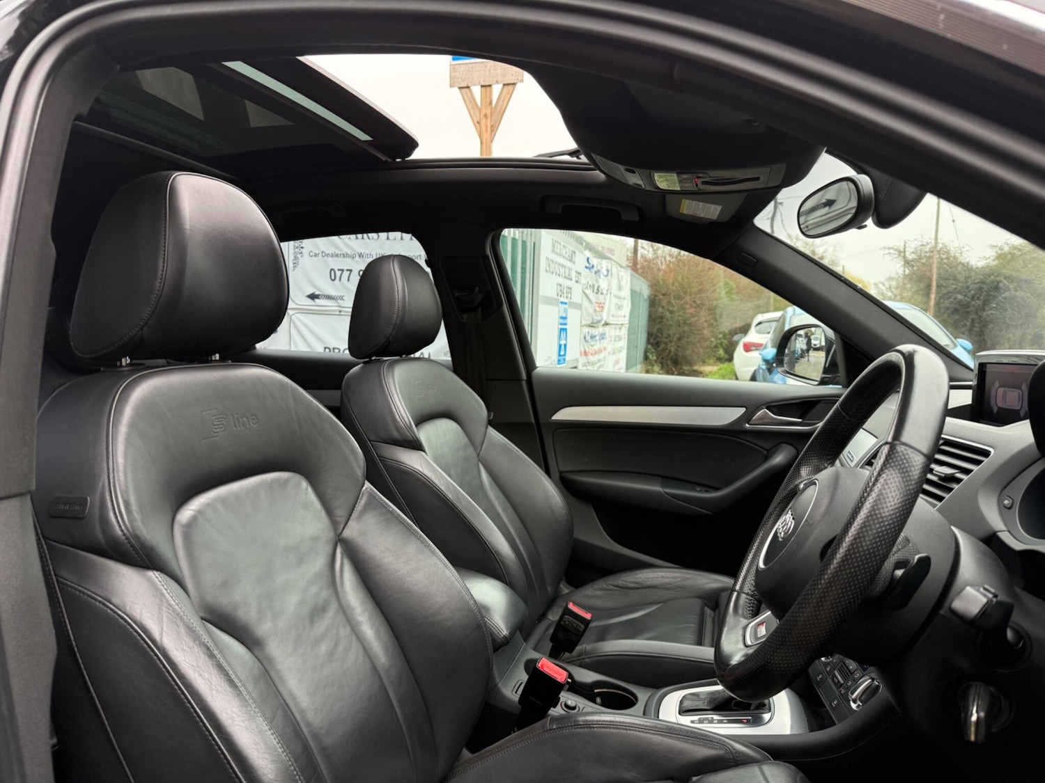 Used Audi Q3 2013 for sale - 77794196: Photo 2