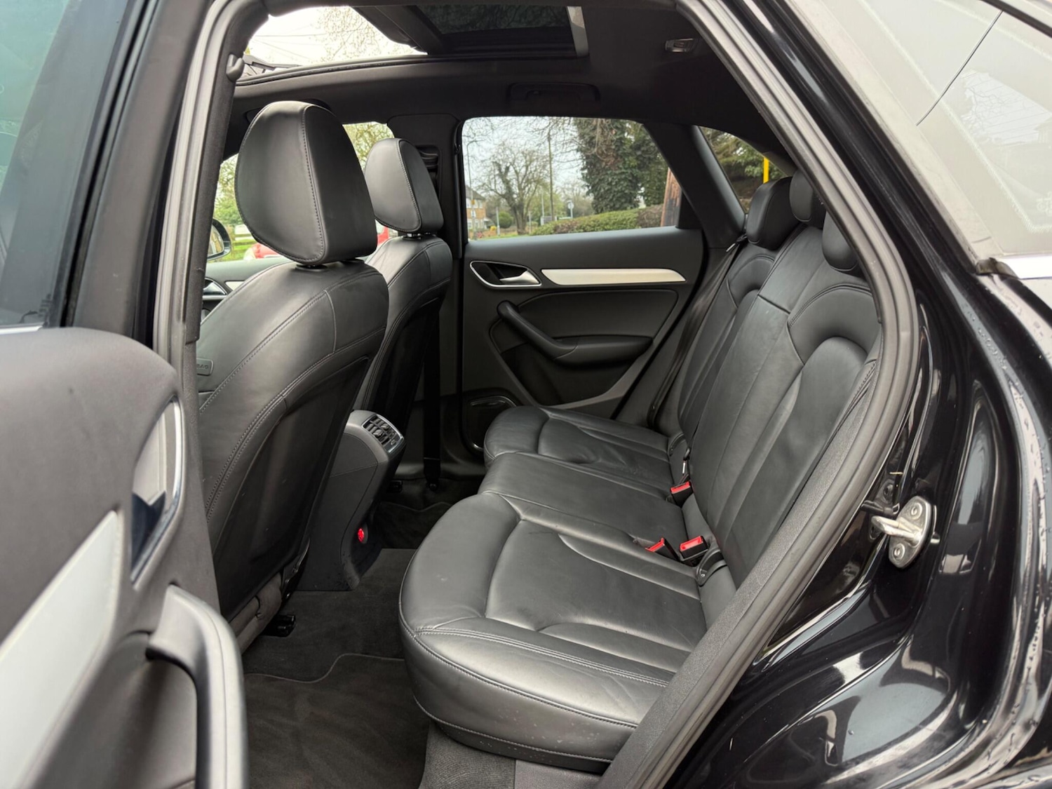 Used Audi Q3 2013 for sale - 77794196: Photo 35