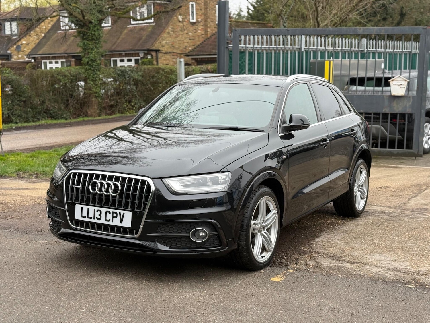 Used Audi Q3 2013 for sale - 77794196: Photo 64
