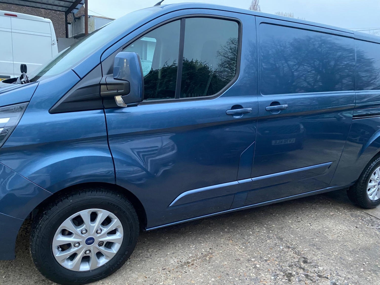 Used Ford Transit Custom for sale - 78116232: Photo 4