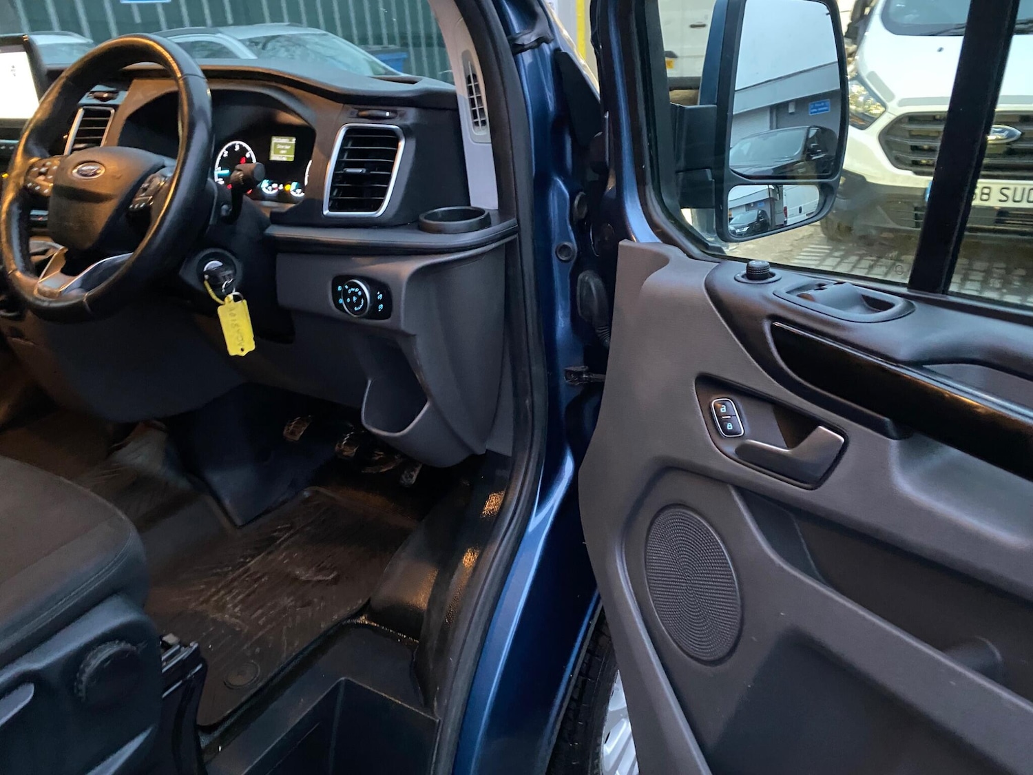 Used Ford Transit Custom for sale - 78116232: Photo 67