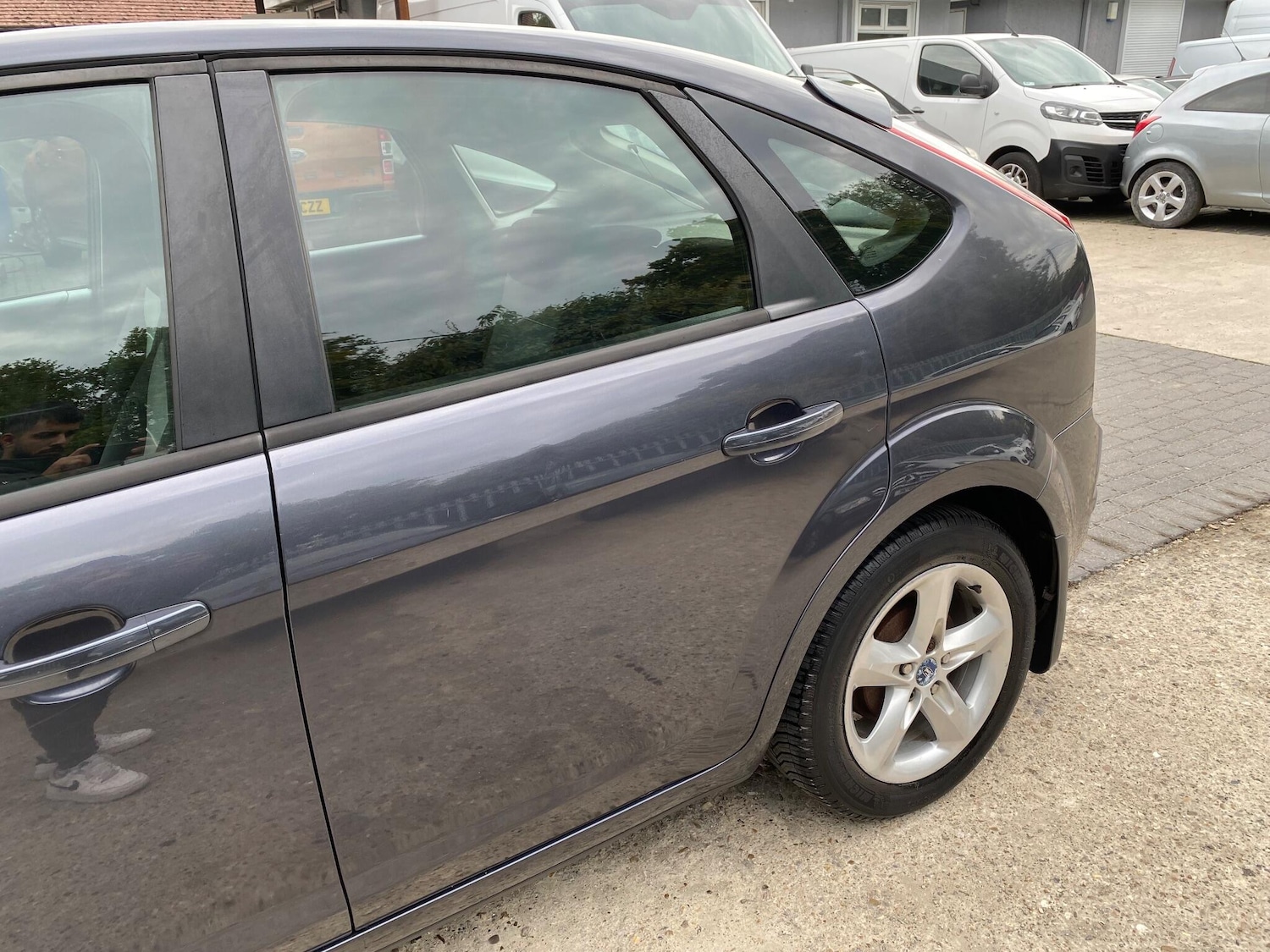 Used Ford Focus 2010 for sale - 76108822: Photo 11