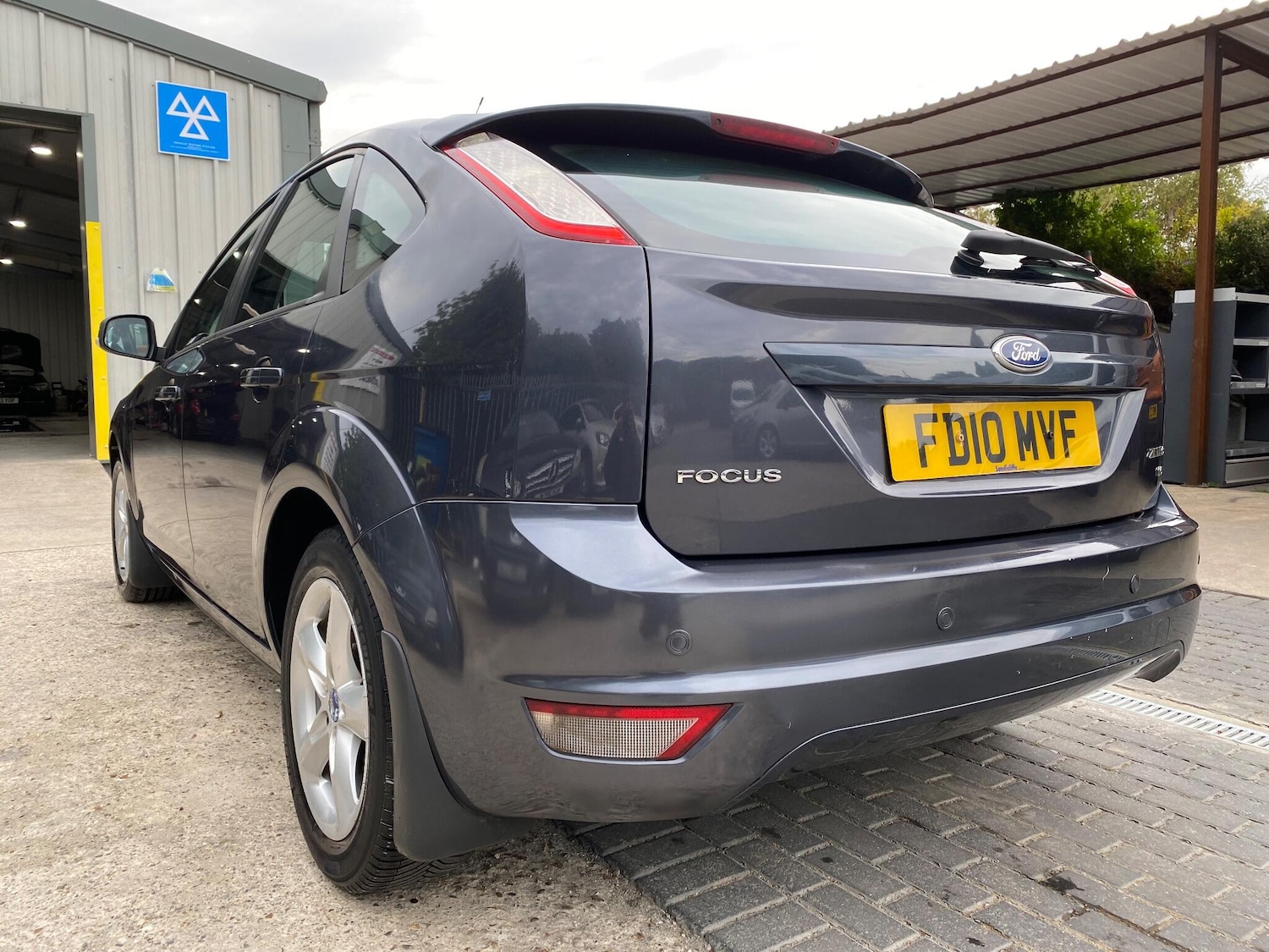 Used Ford Focus 2010 for sale - 76108822: Photo 12