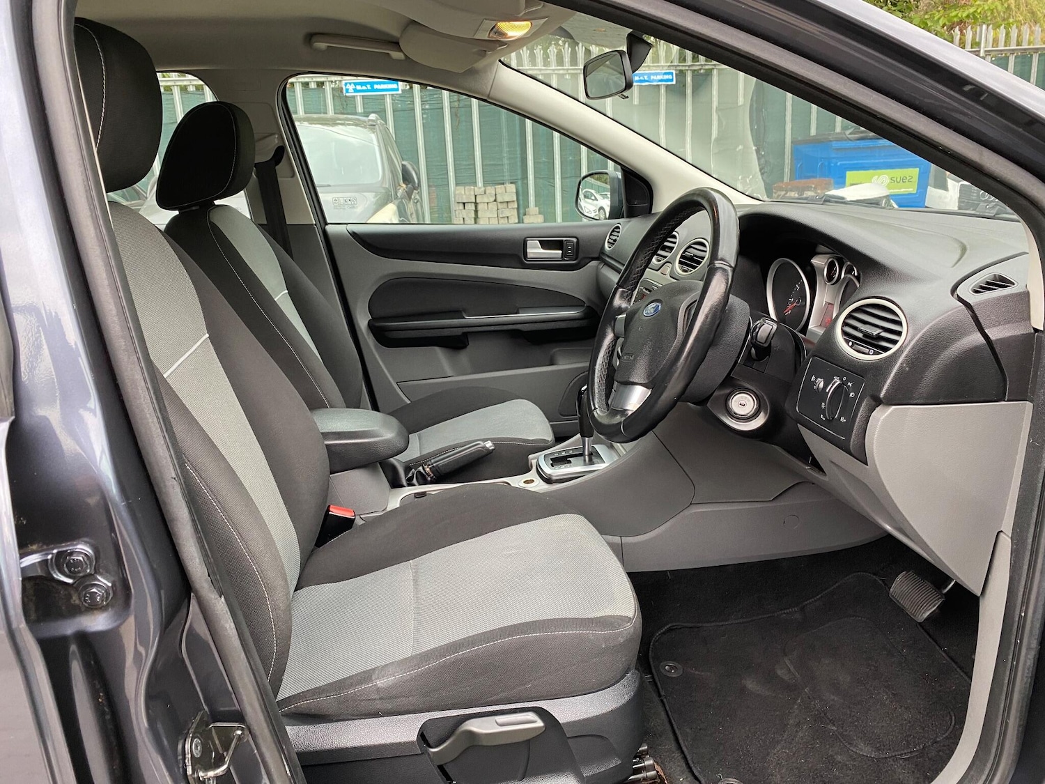 Used Ford Focus 2010 for sale - 76108822: Photo 21