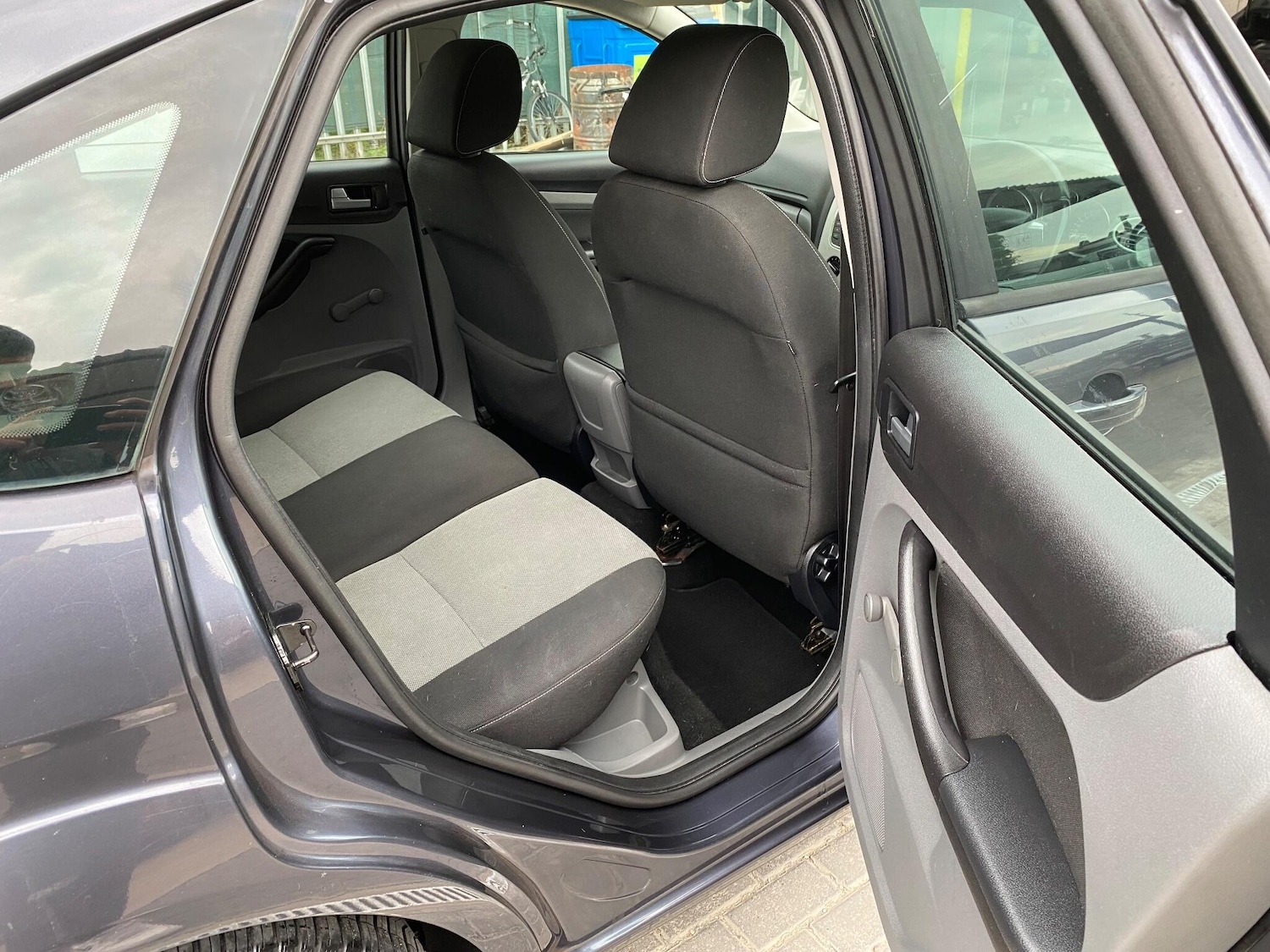 Used Ford Focus 2010 for sale - 76108822: Photo 26