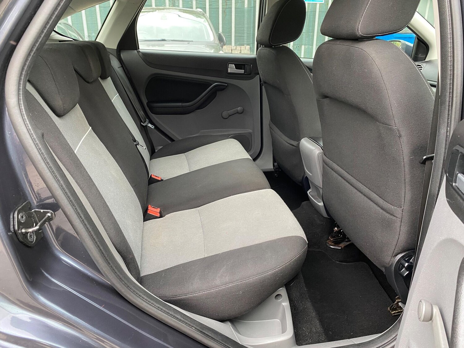 Used Ford Focus 2010 for sale - 76108822: Photo 27