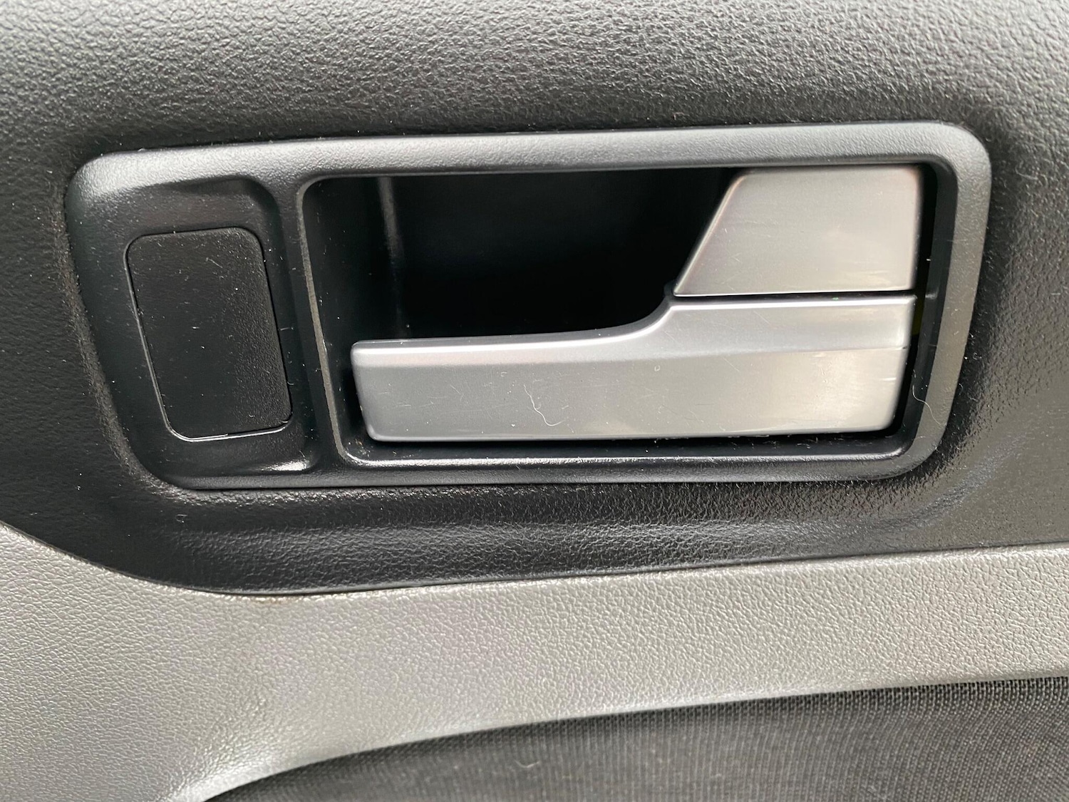 Used Ford Focus 2010 for sale - 76108822: Photo 40
