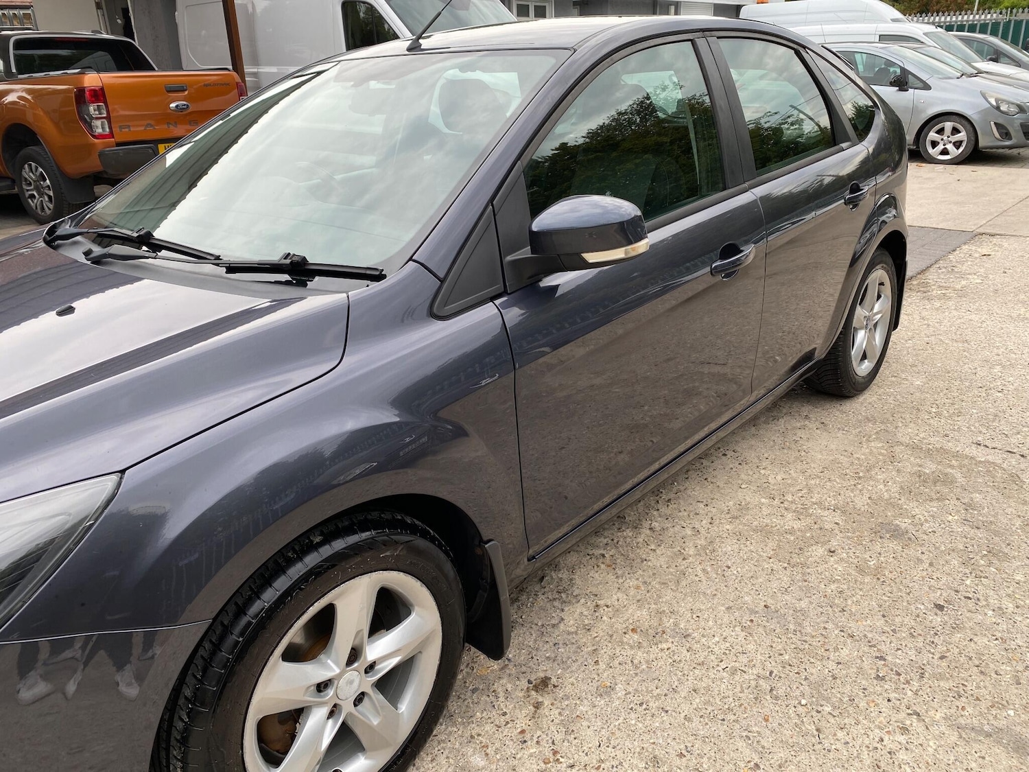 Used Ford Focus 2010 for sale - 76108822: Photo 9