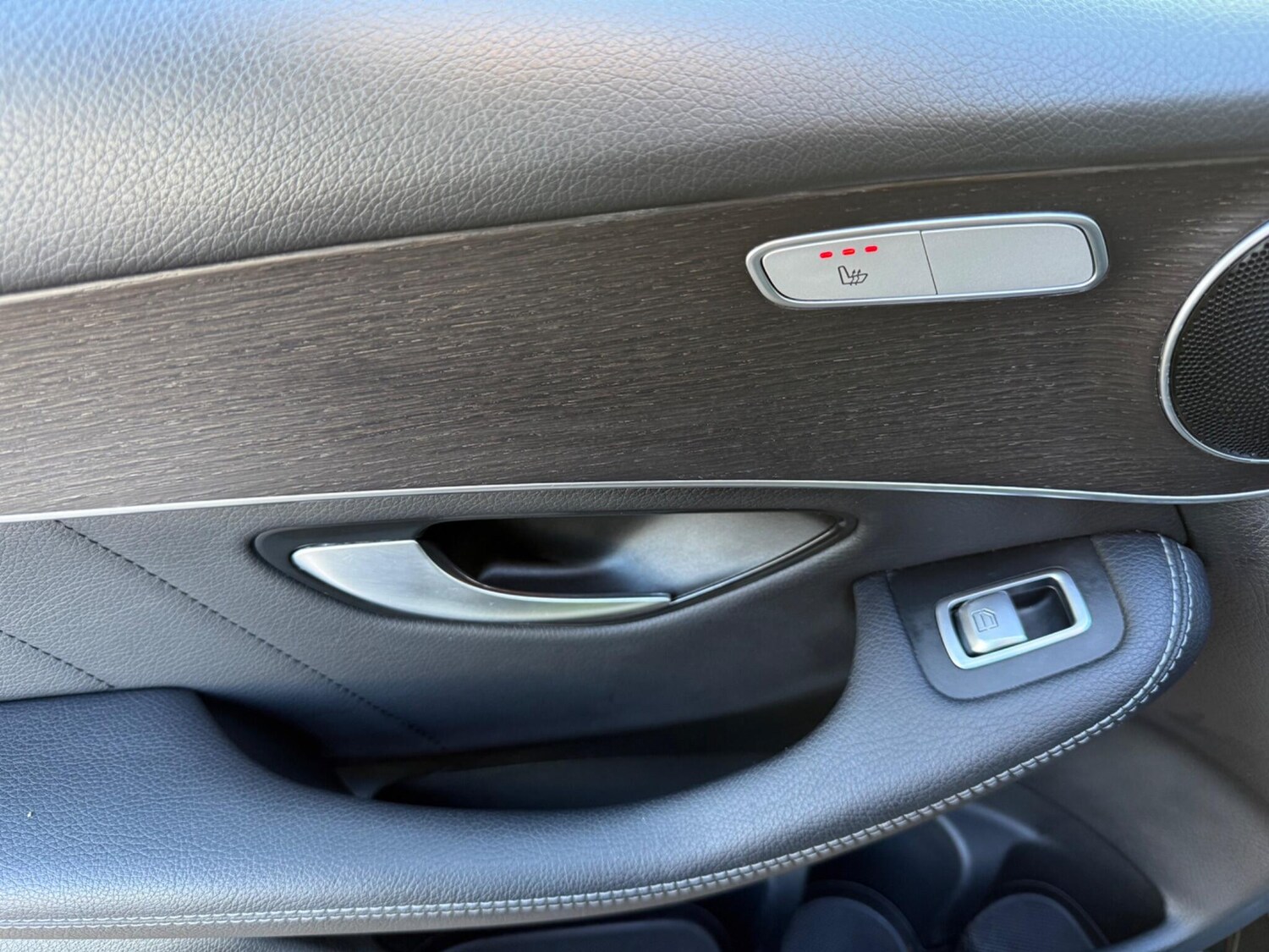 Used Mercedes-Benz GLC 2019 for sale - 77468280: Photo 29