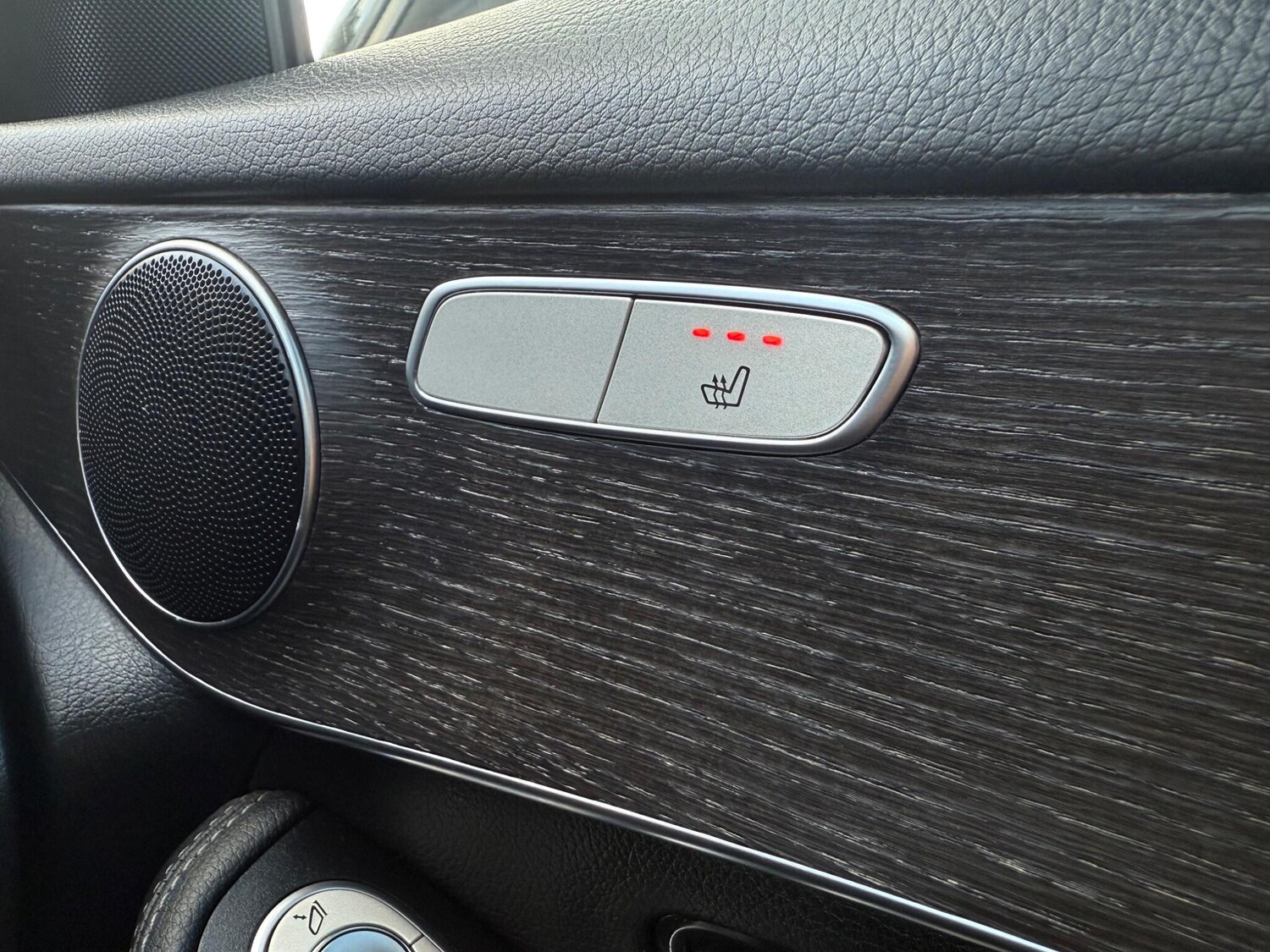 Used Mercedes-Benz GLC 2019 for sale - 77468280: Photo 44