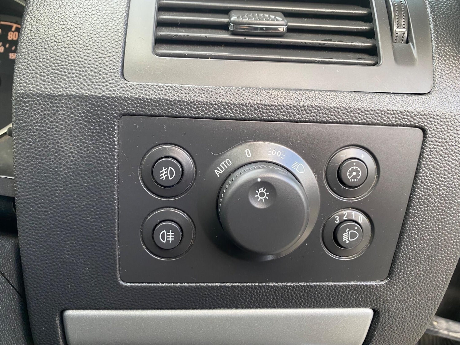 Used Vauxhall Zafira 2009 for sale - 77396136: Photo 33