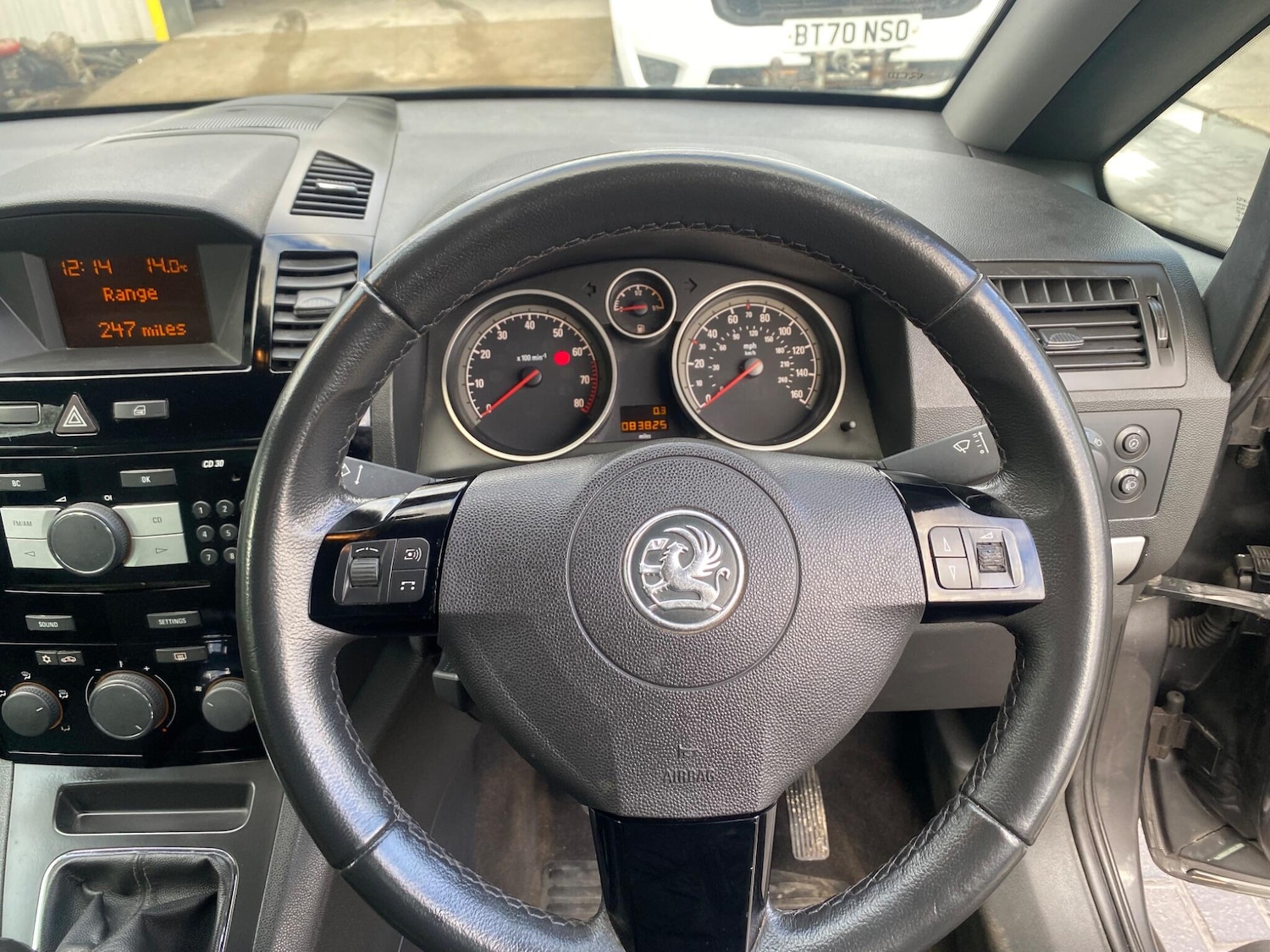 Used Vauxhall Zafira 2009 for sale - 77396136: Photo 42