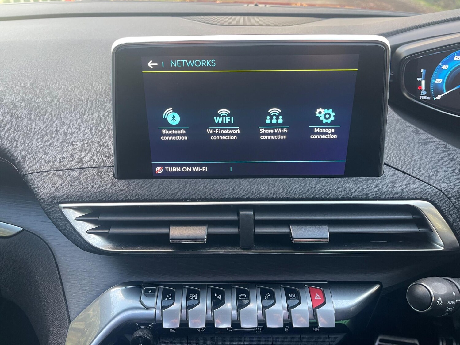 Used Peugeot 3008 2020 for sale - 77479204: Photo 21