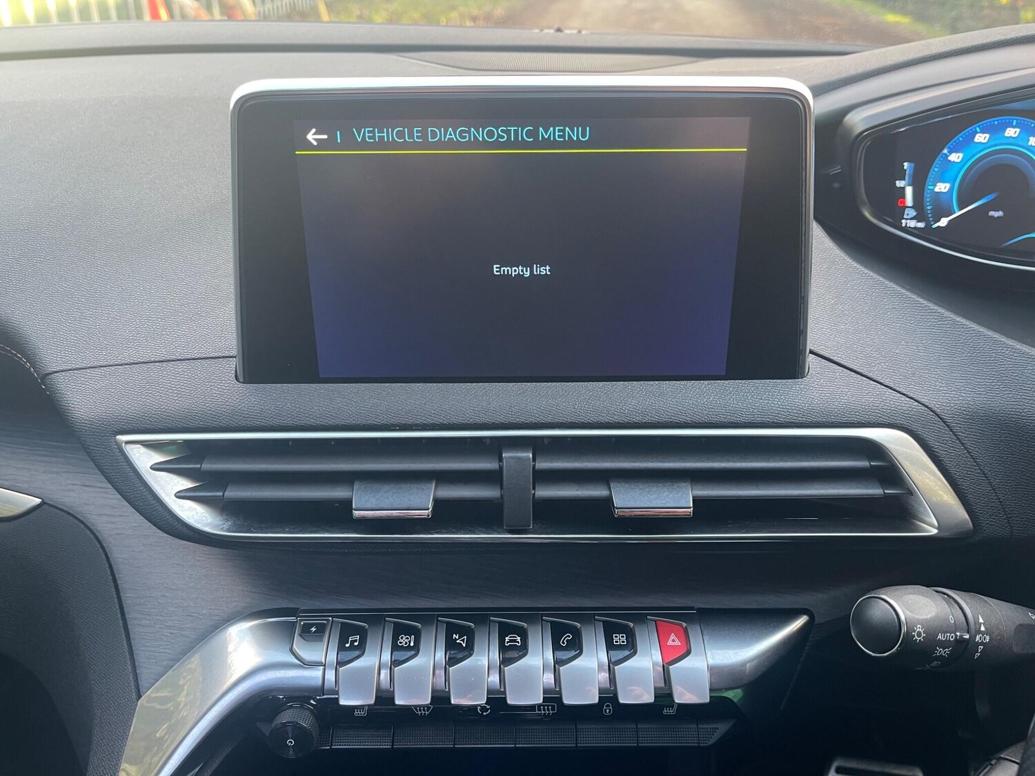 Used Peugeot 3008 2020 for sale - 77479204: Photo 24