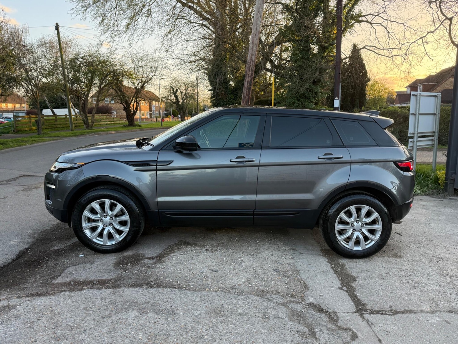 Used Land Rover Range Rover Evoque 2016 for sale - 78058615: Photo 5