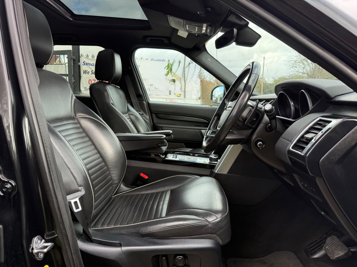 Used Land Rover Discovery 2017 for sale - 77838540: Photo 17