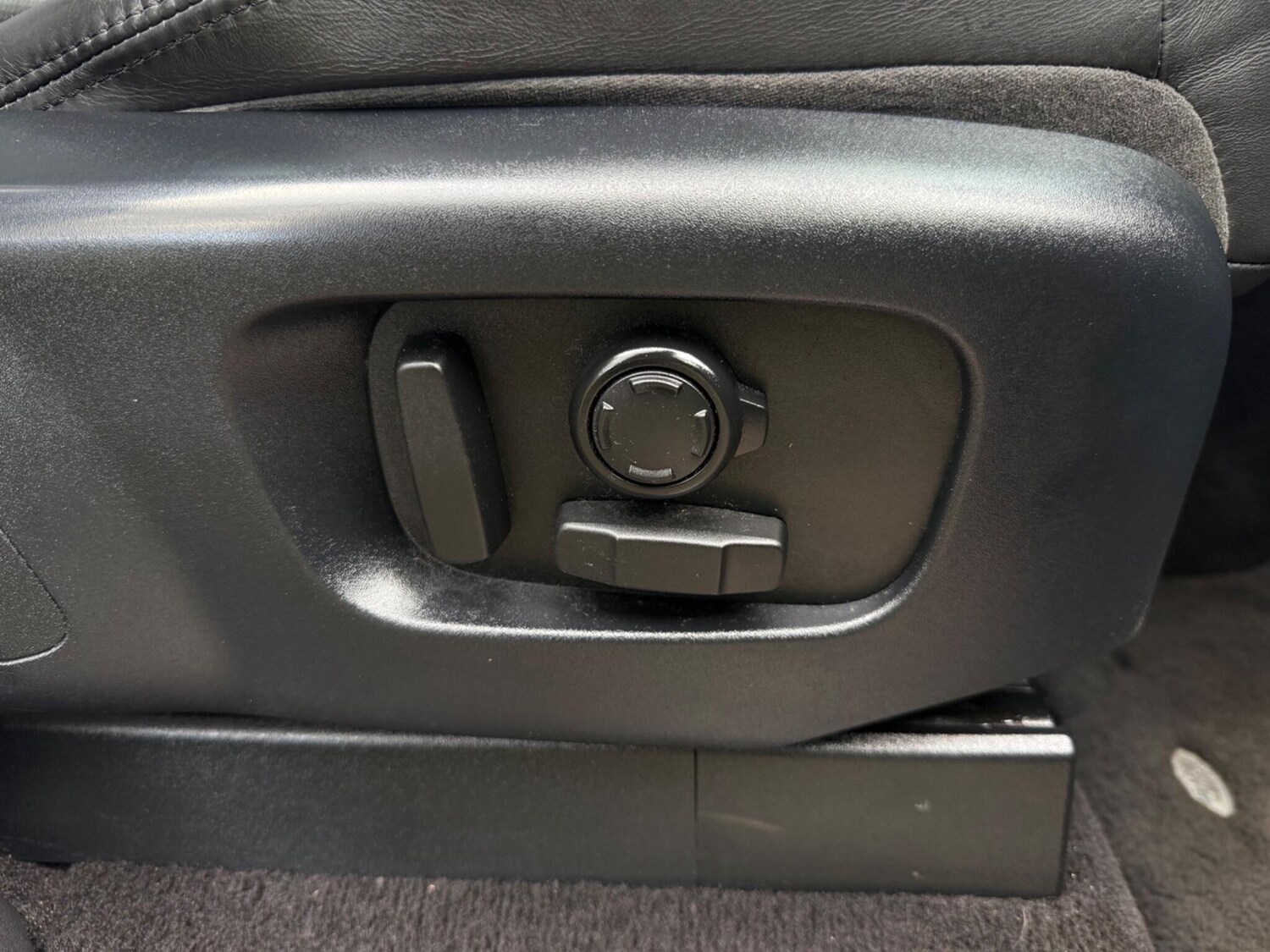 Used Land Rover Discovery 2017 for sale - 77838540: Photo 20